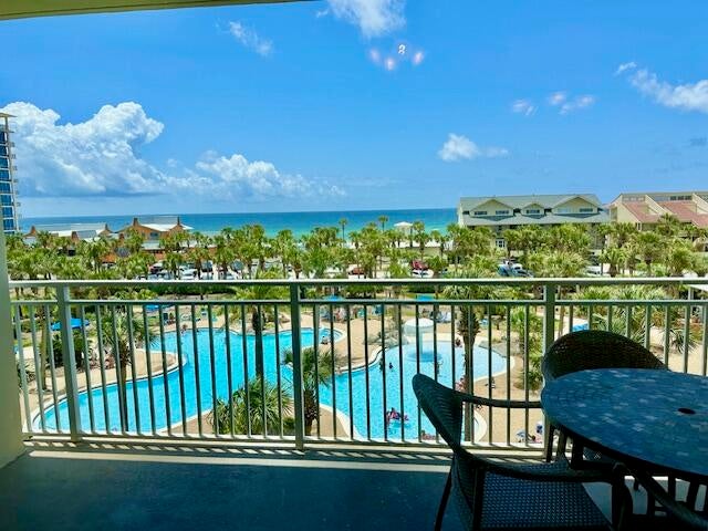 STERLING SHORES - Residential