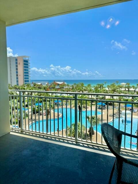 STERLING SHORES - Residential