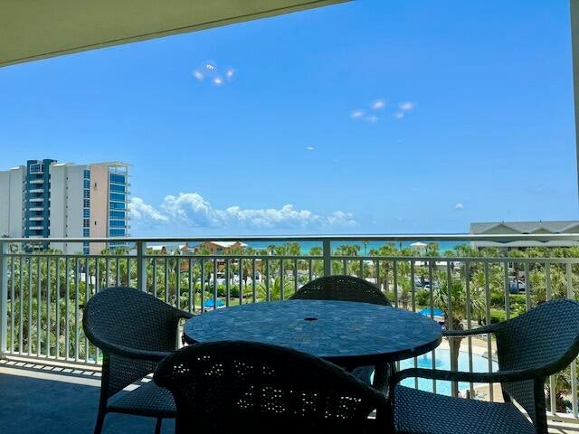 STERLING SHORES - Residential