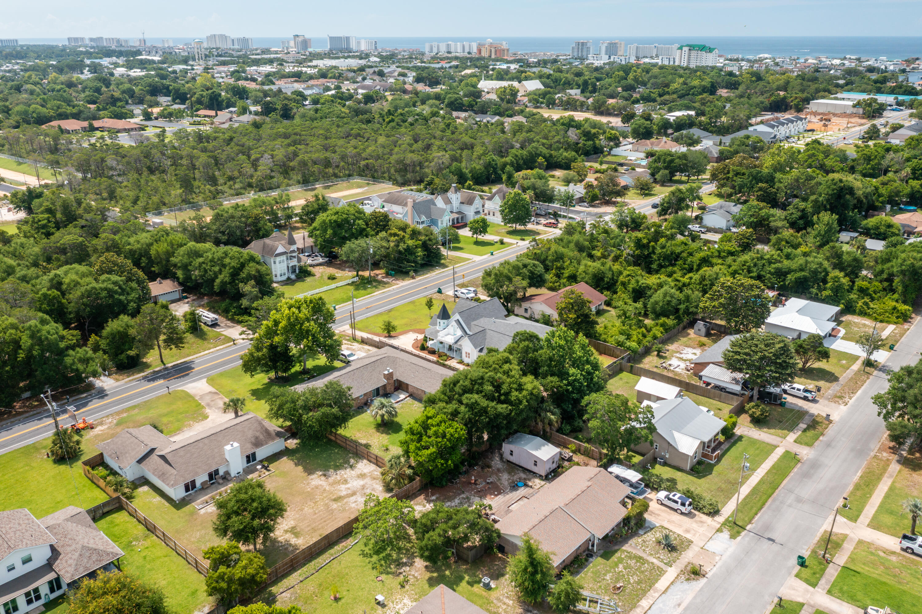 CALHOUN S/D TO DESTIN - Residential