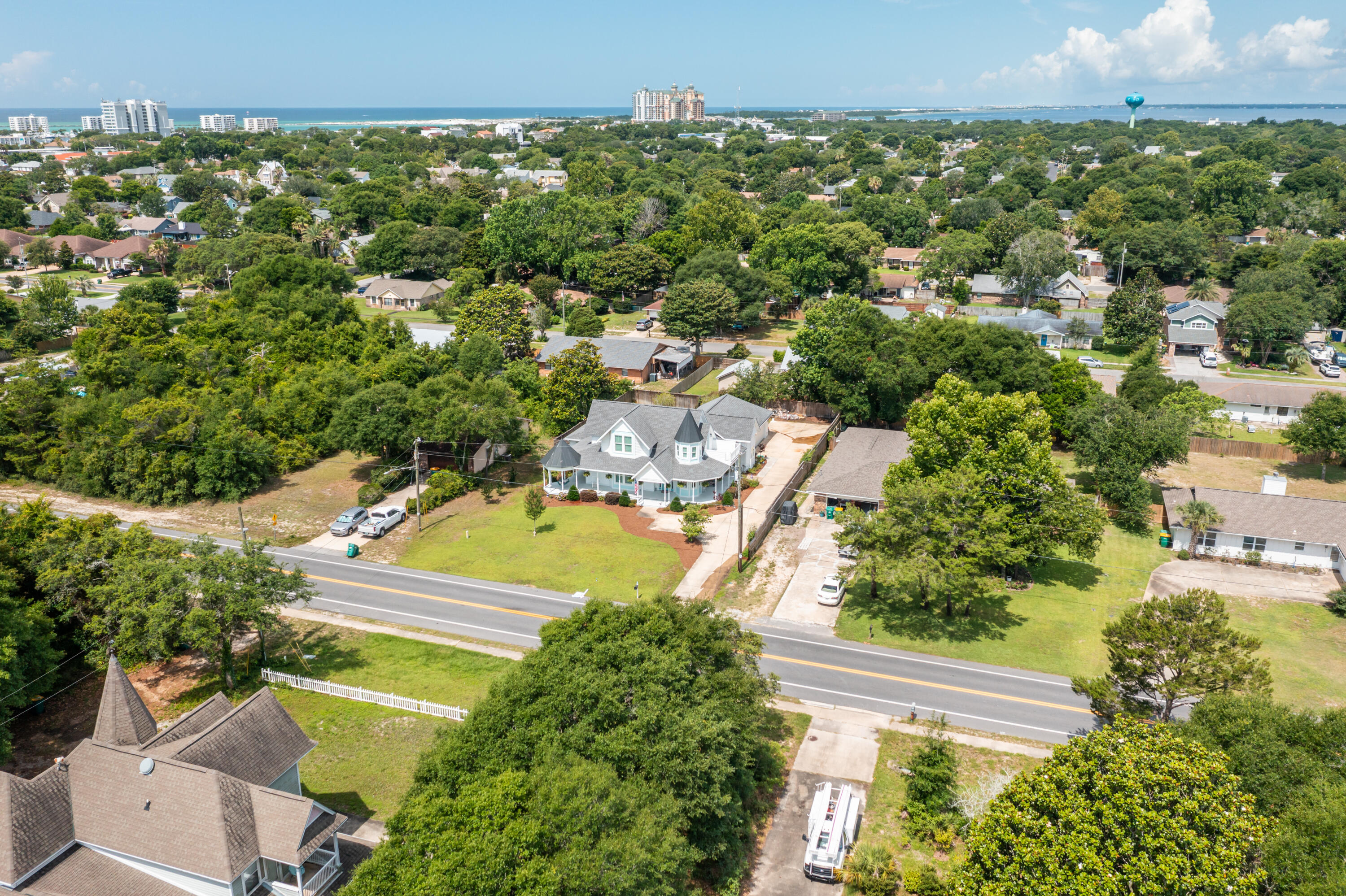 CALHOUN S/D TO DESTIN - Residential