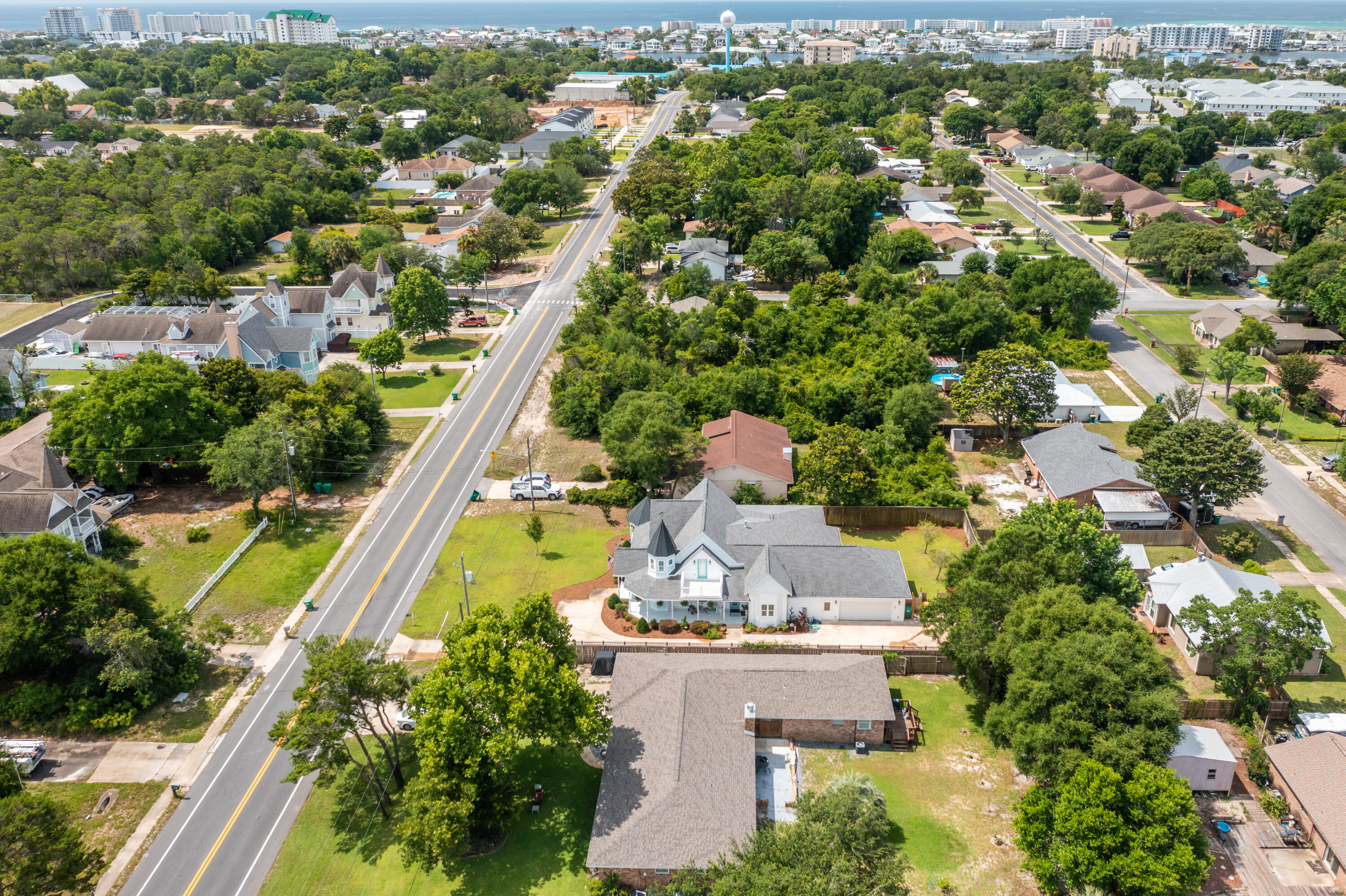CALHOUN S/D TO DESTIN - Residential