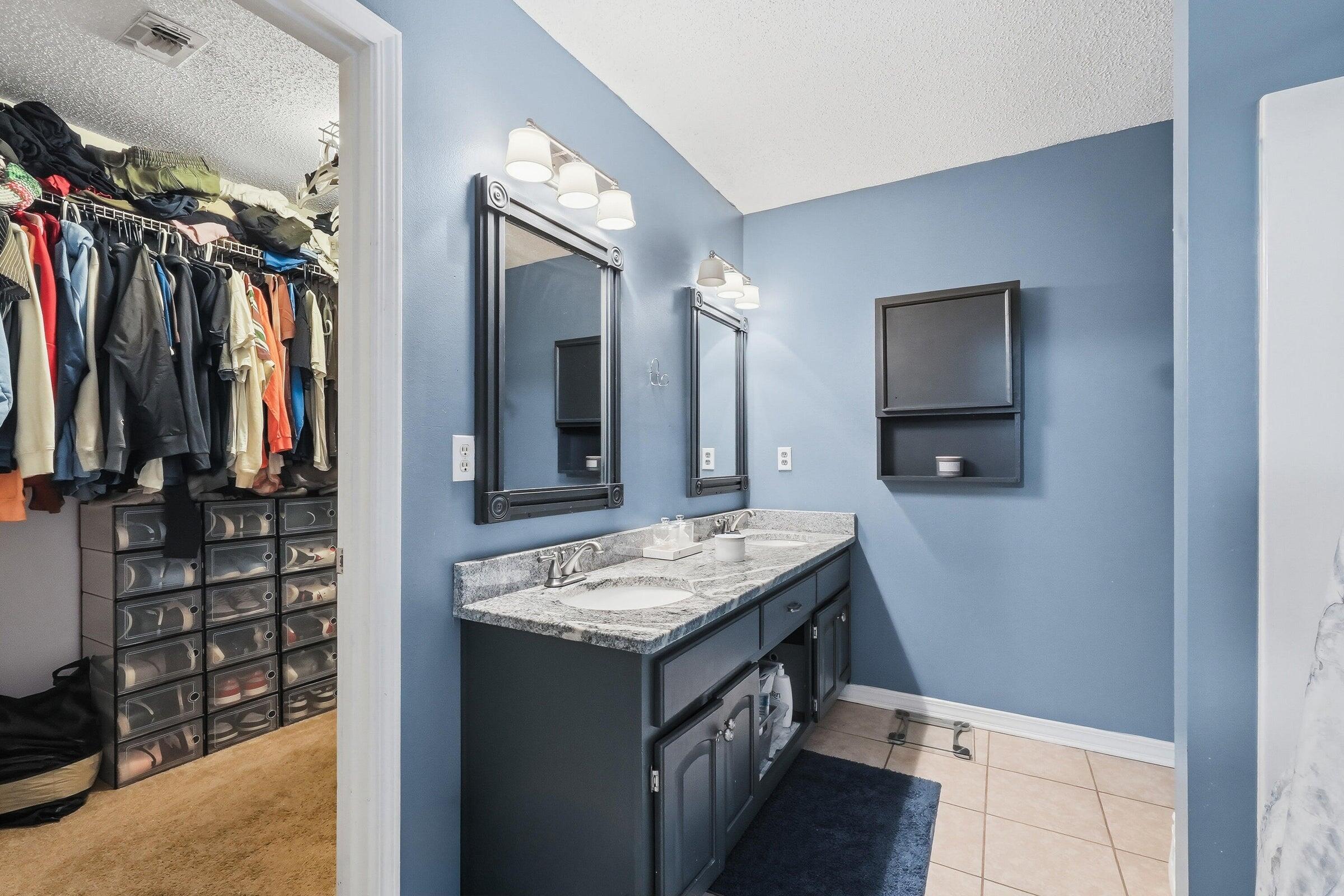 STEEPLECHASE PH 1 - Residential Lease