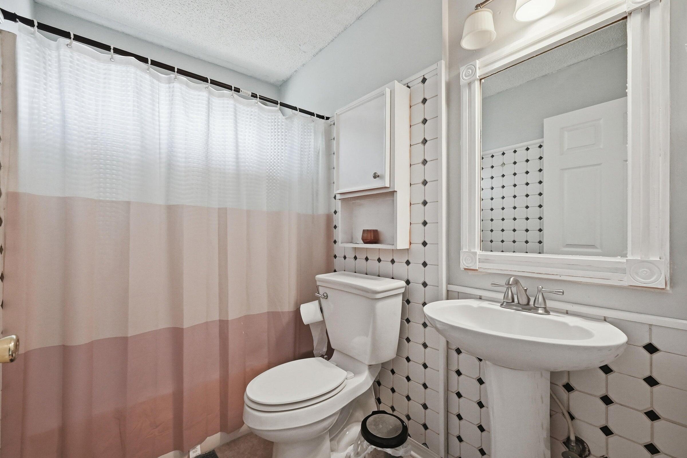 STEEPLECHASE PH 1 - Residential Lease