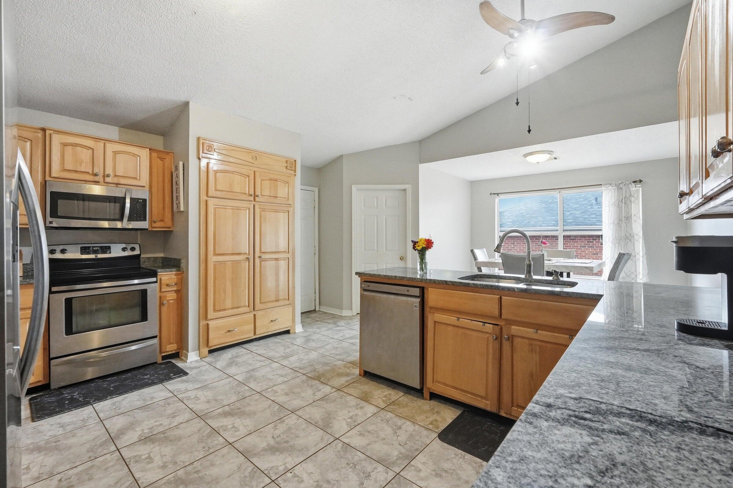 STEEPLECHASE PH 1 - Residential Lease