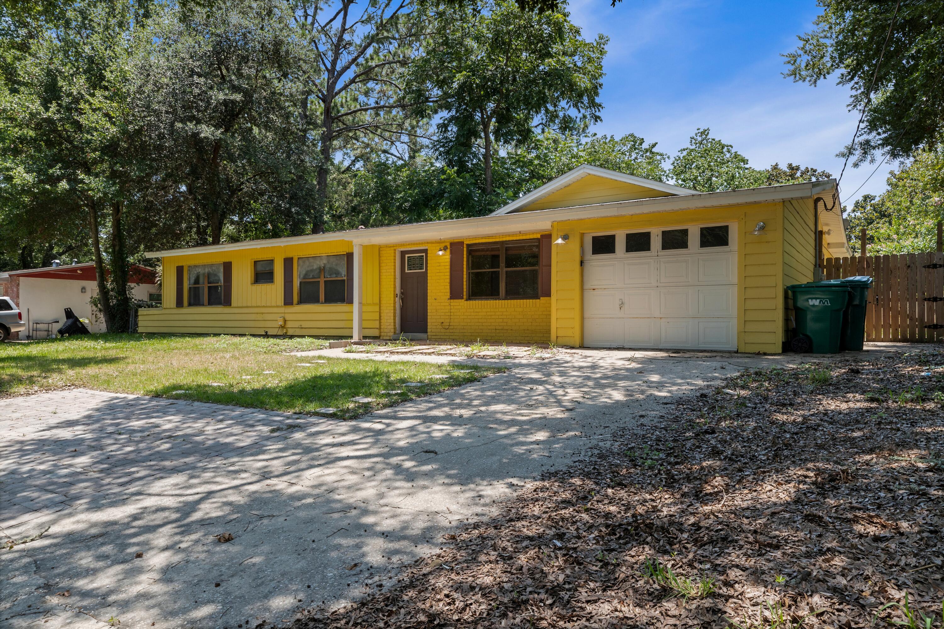 OAK TREE PARK - Residential