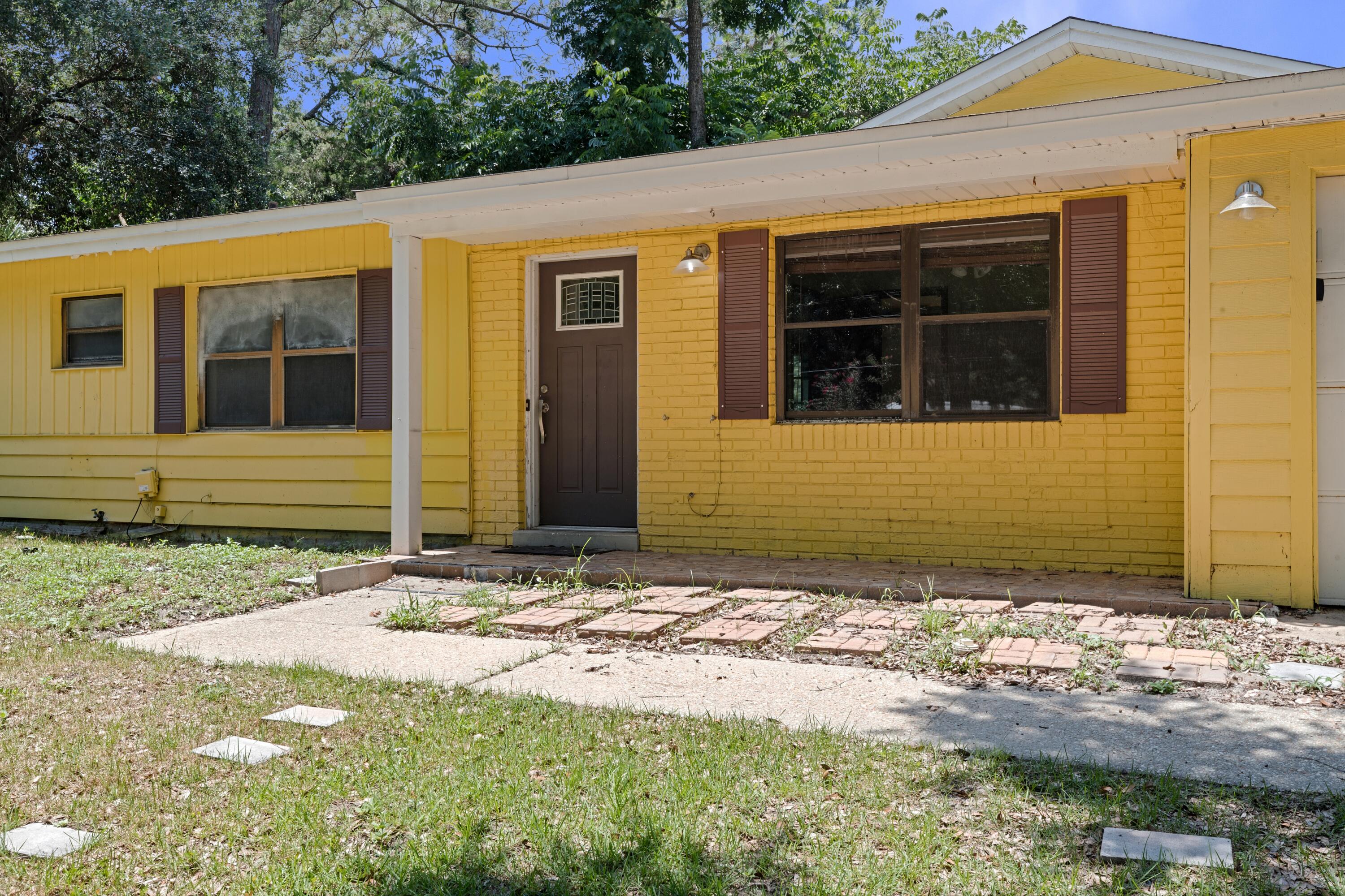 OAK TREE PARK - Residential