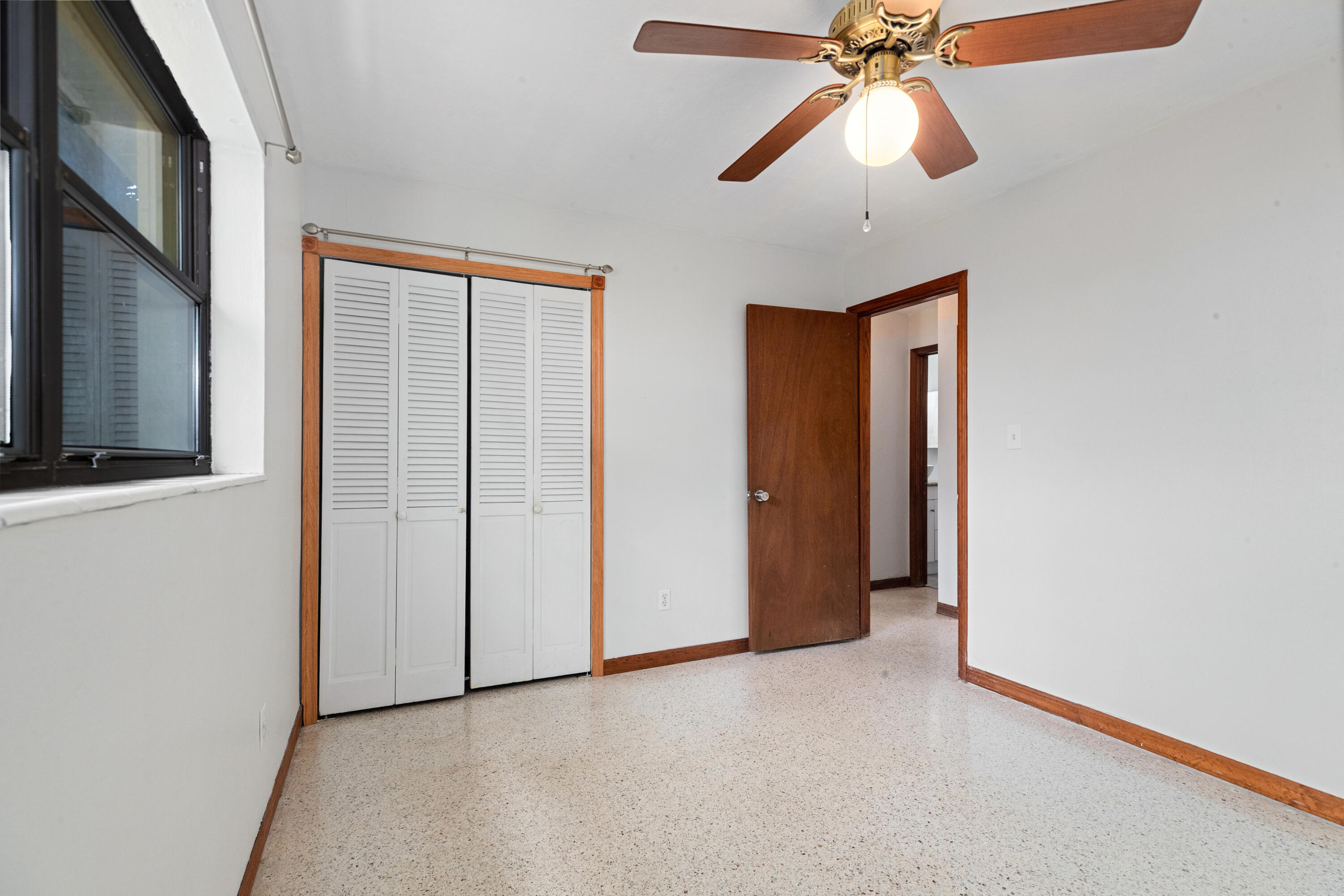 OAK TREE PARK - Residential