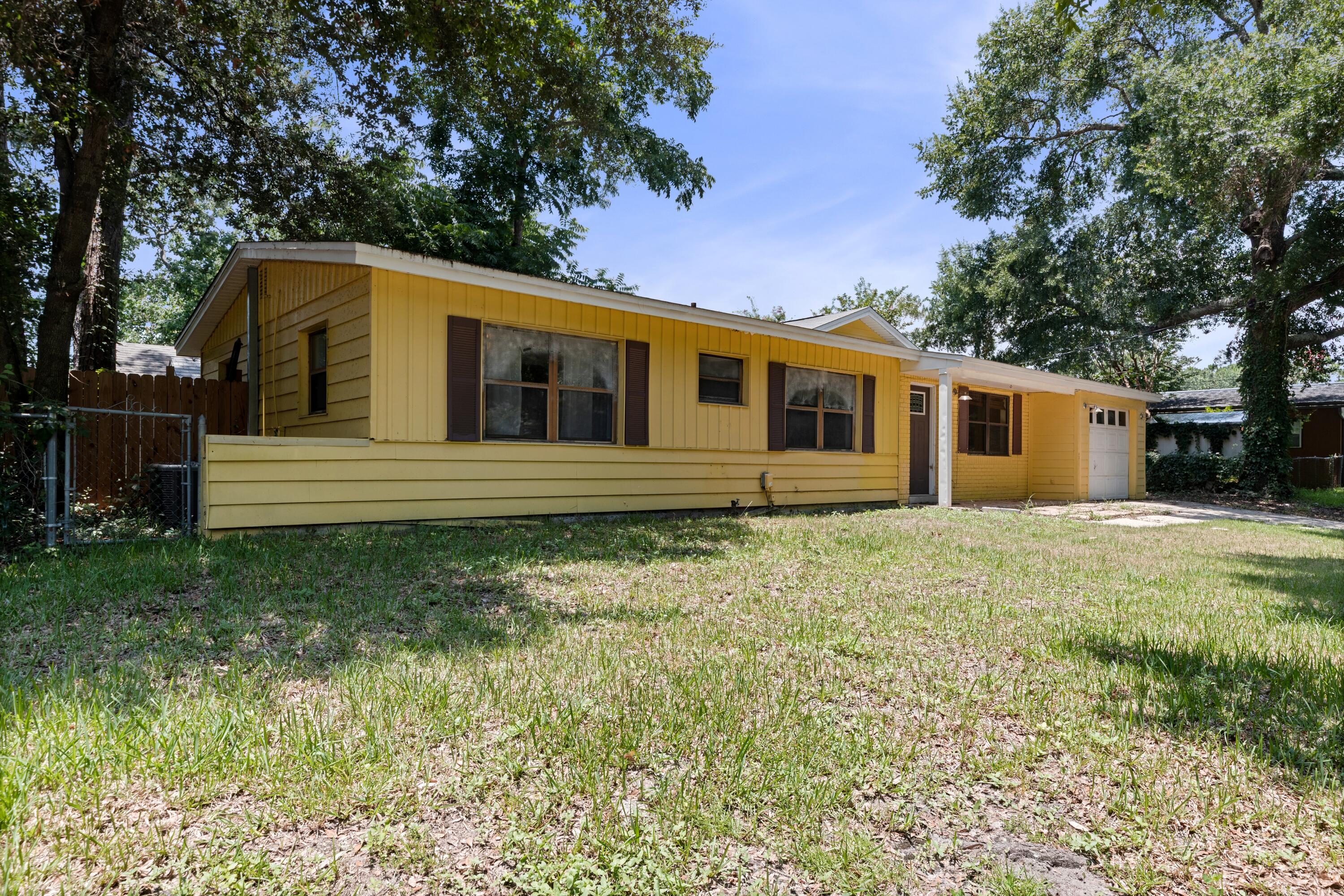 OAK TREE PARK - Residential