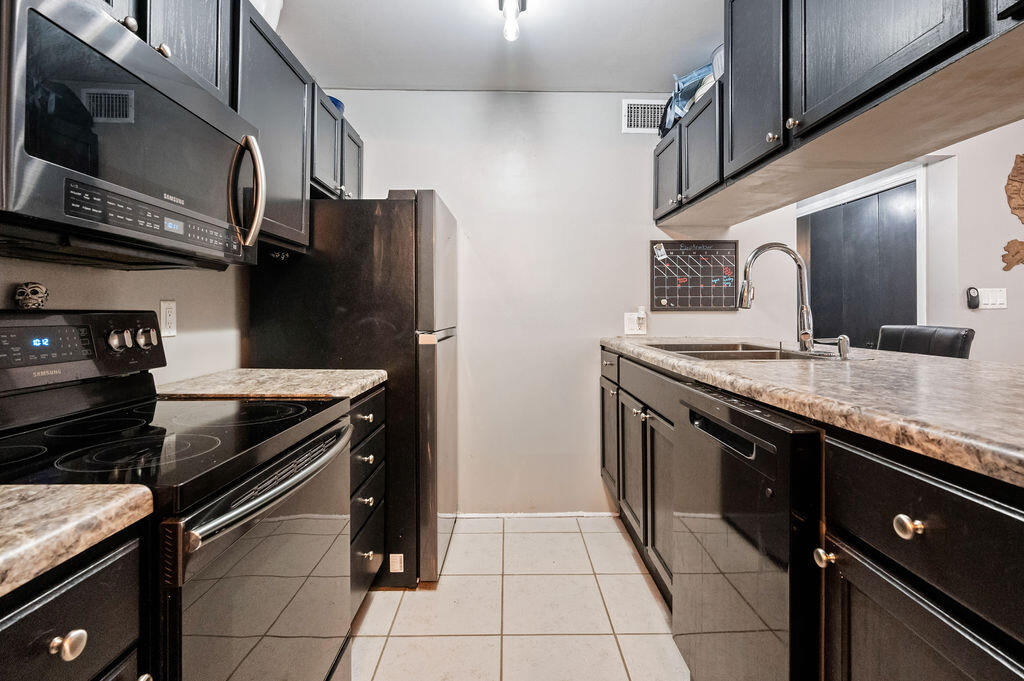 PARK PLACE CONDO - Residential