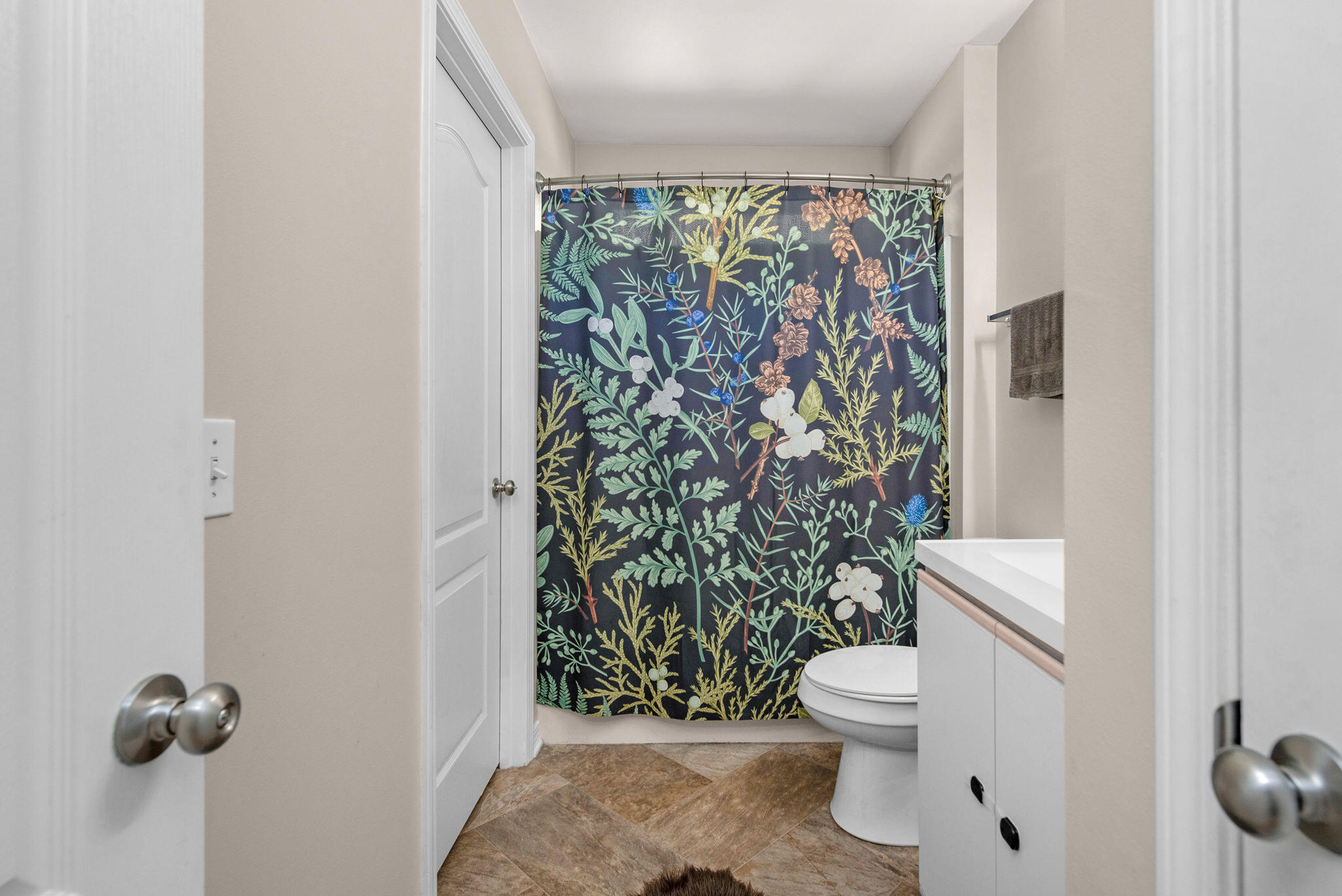 HOLLEY BY THE SEA - Residential
