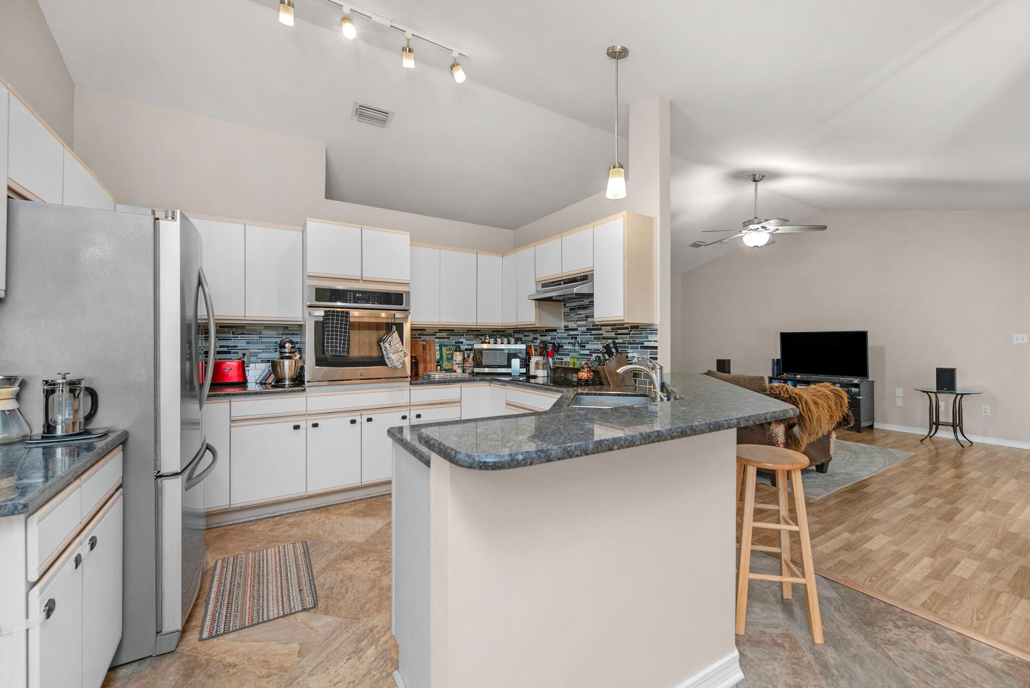 HOLLEY BY THE SEA - Residential