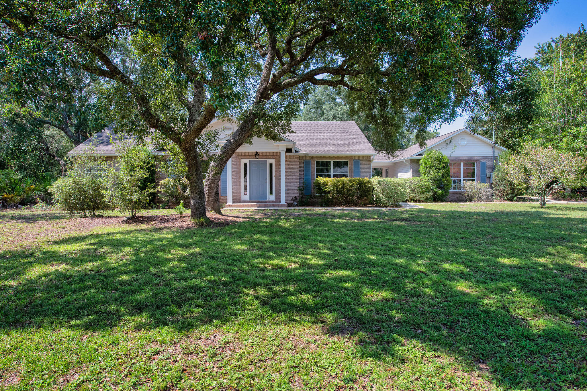 HOLLEY BY THE SEA - Residential
