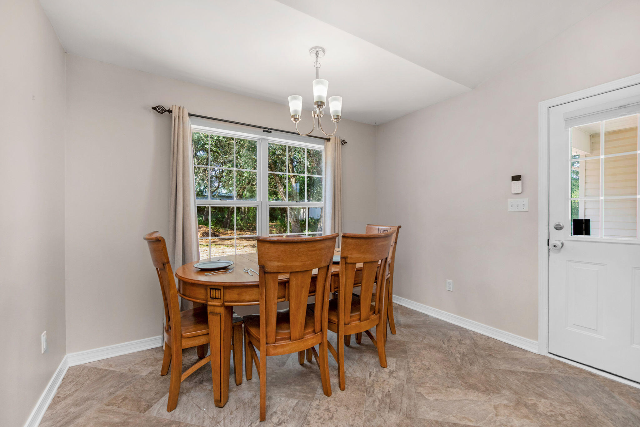 HOLLEY BY THE SEA - Residential