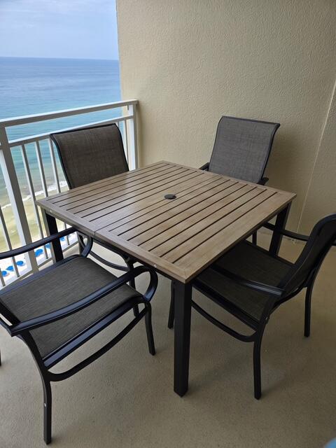 EMERALD BEACH RESORT - Residential