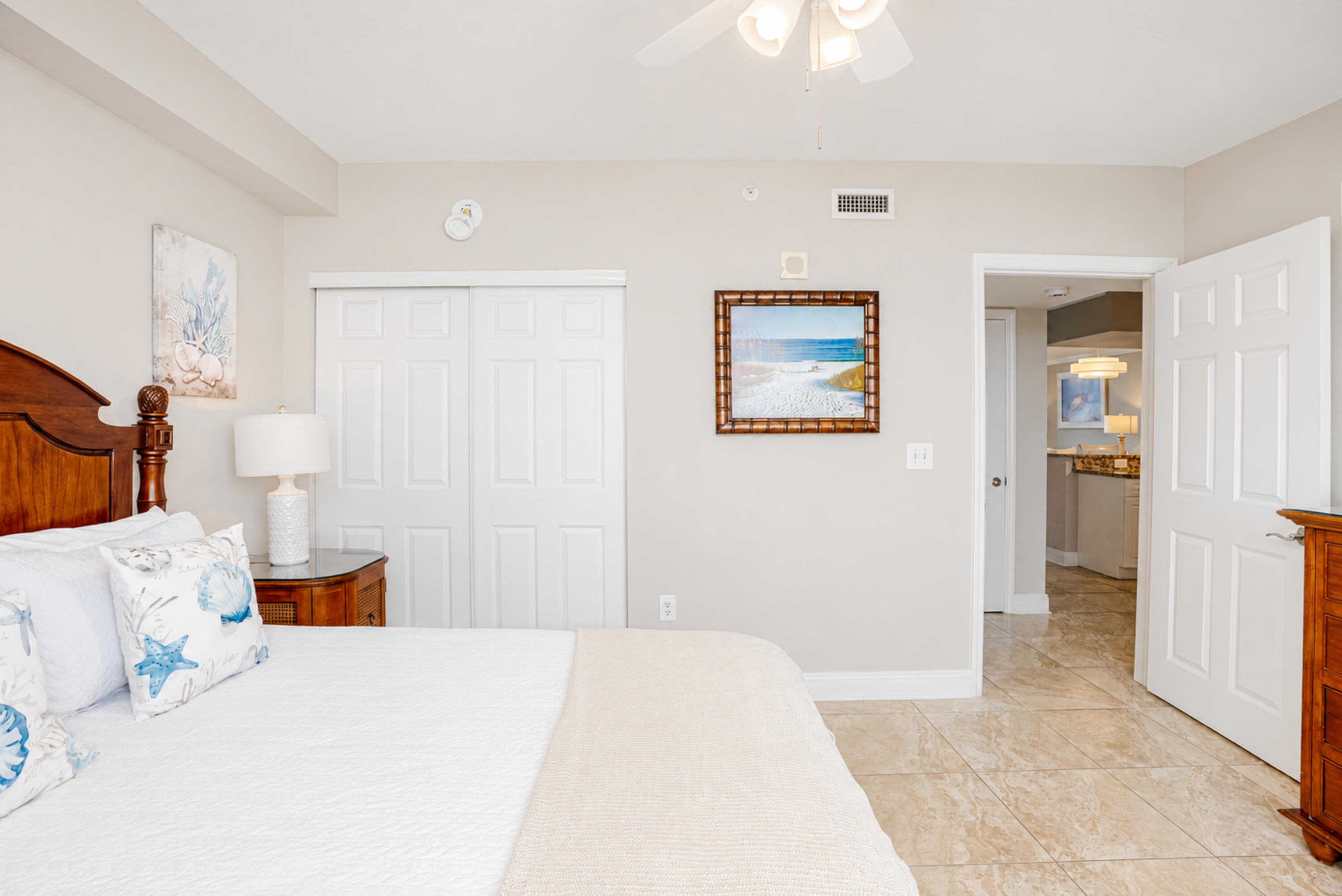 EMERALD BEACH RESORT - Residential