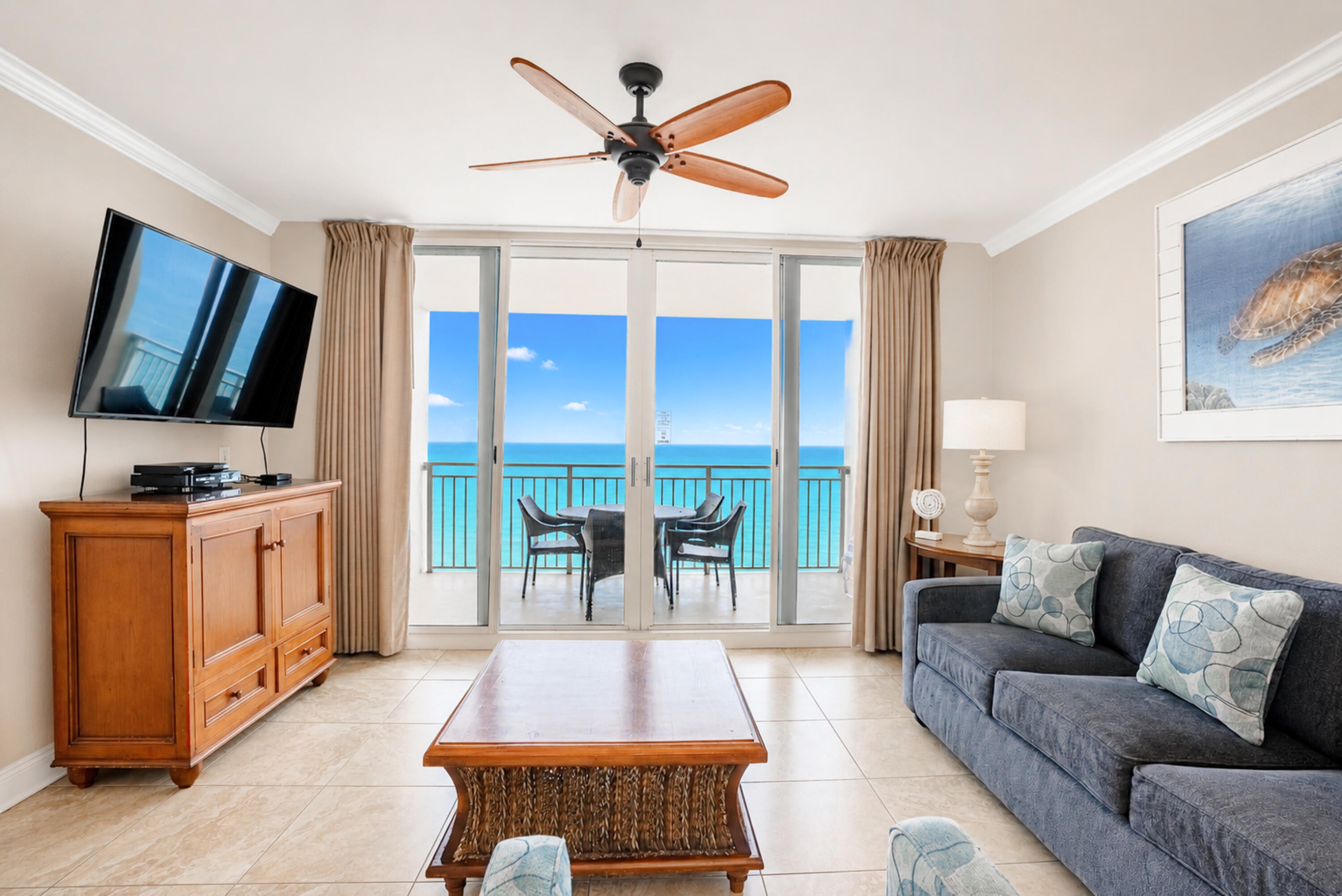 EMERALD BEACH RESORT - Residential