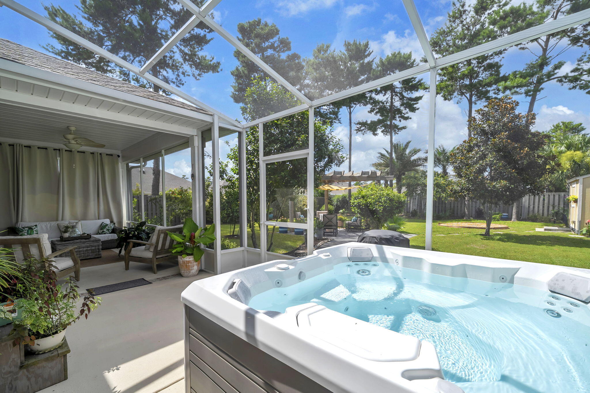 HAMMOCK BAY - Residential