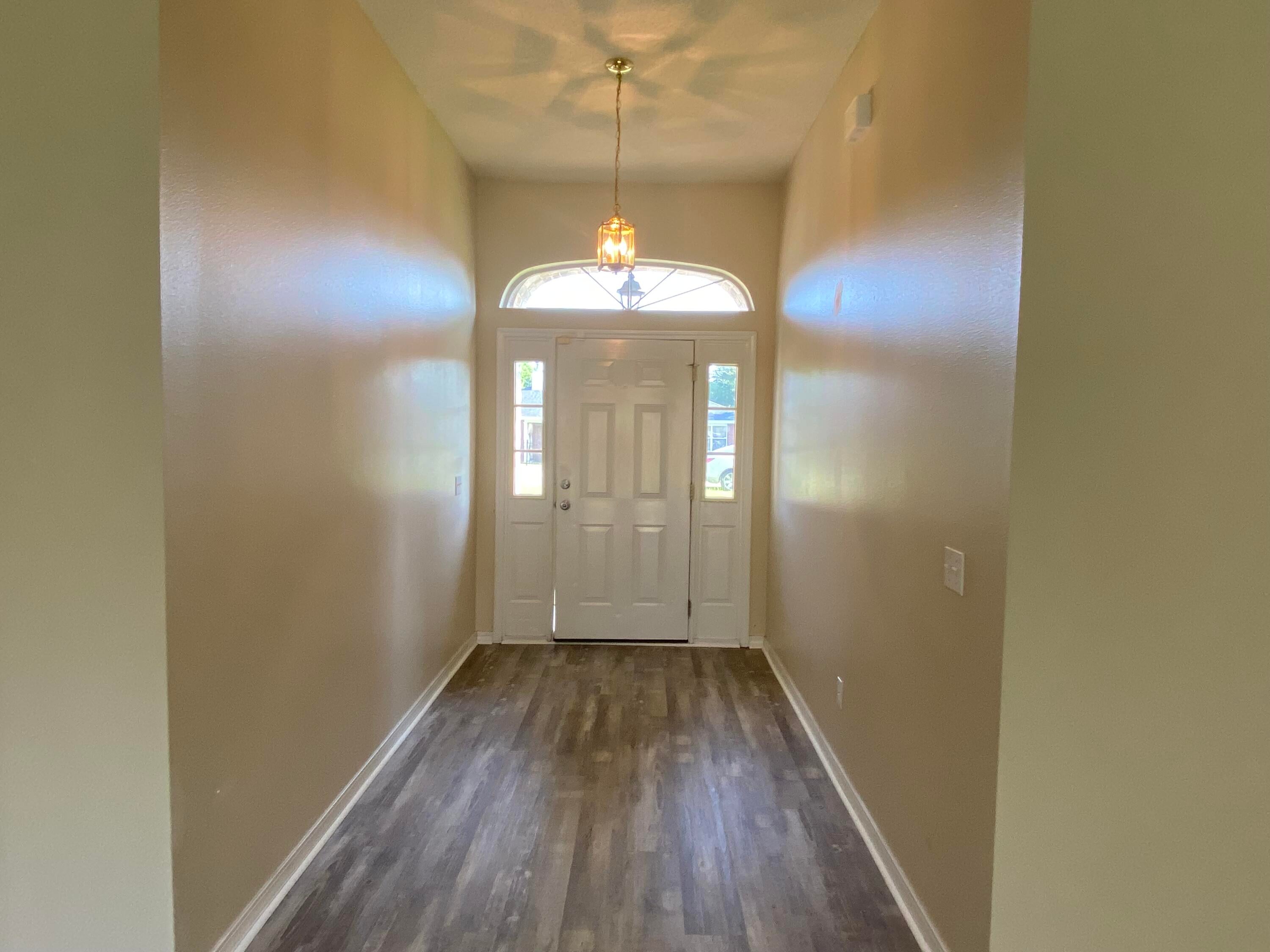 COUNTRYVIEW ESTATES 10TH ADDN - Residential Lease