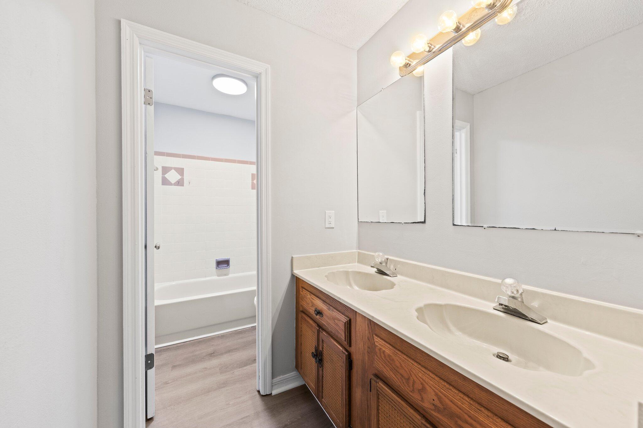 ST. Andrews Village N - Residential Lease