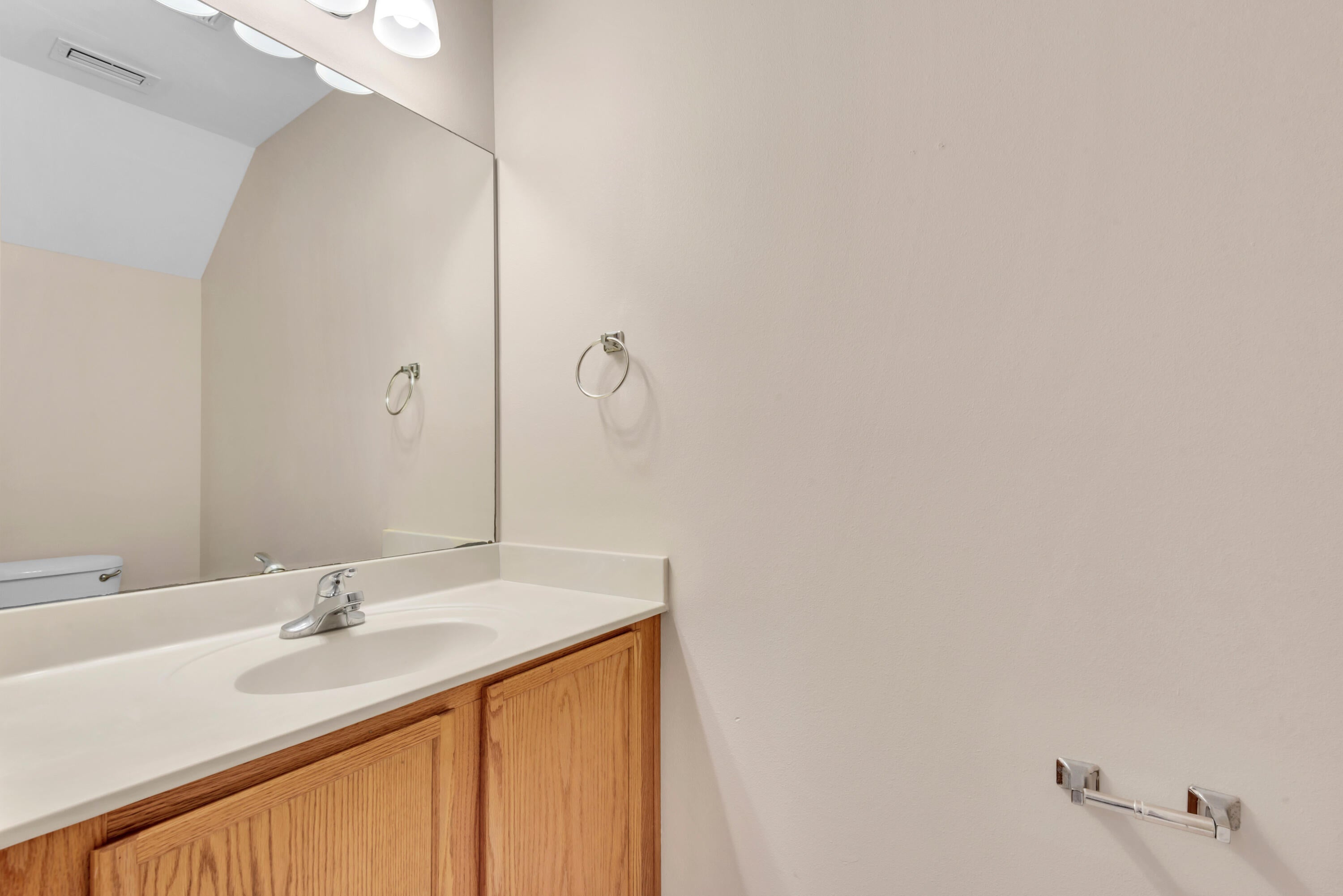 DAVENPORT PLACE CONDOS - Residential Lease