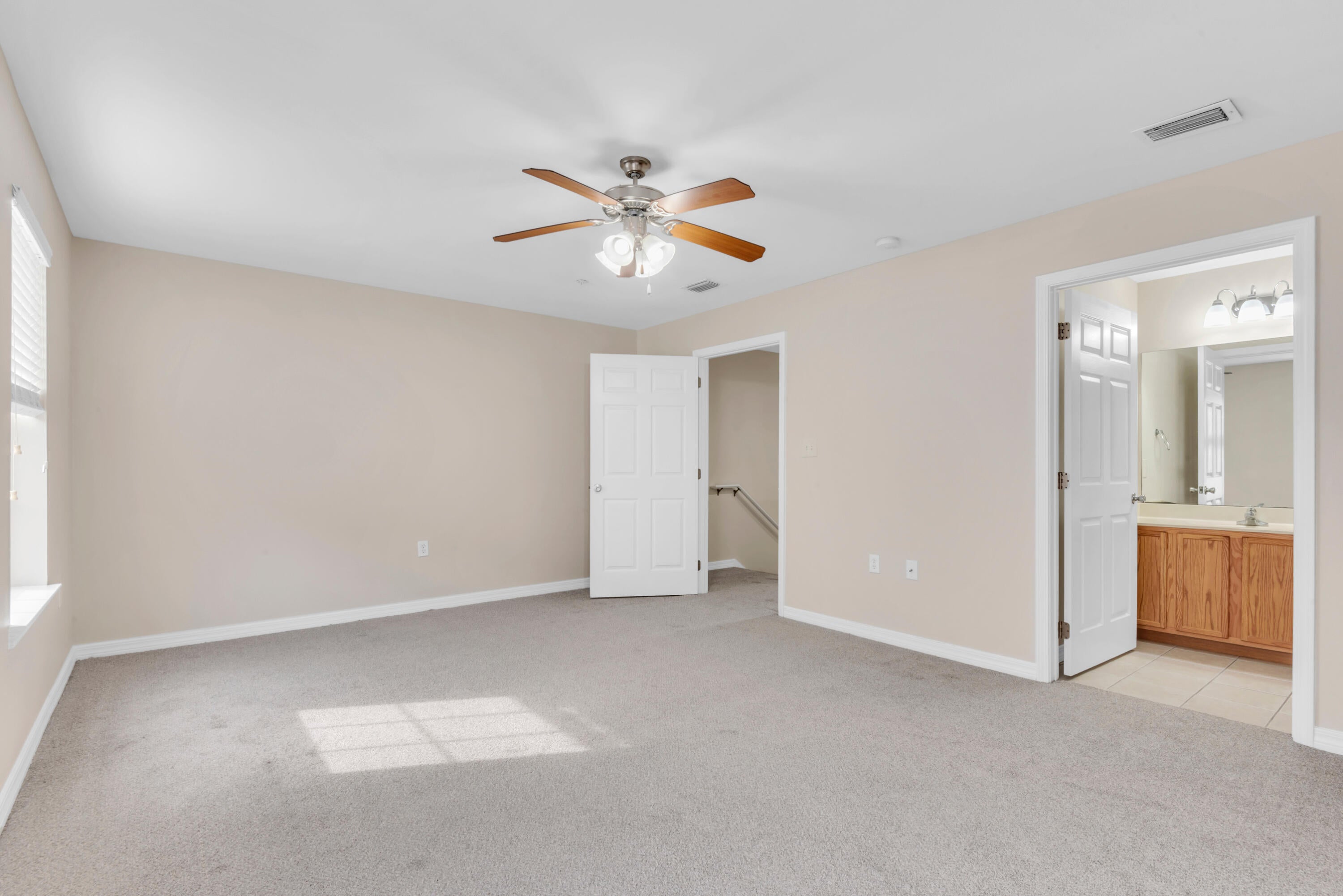 DAVENPORT PLACE CONDOS - Residential Lease