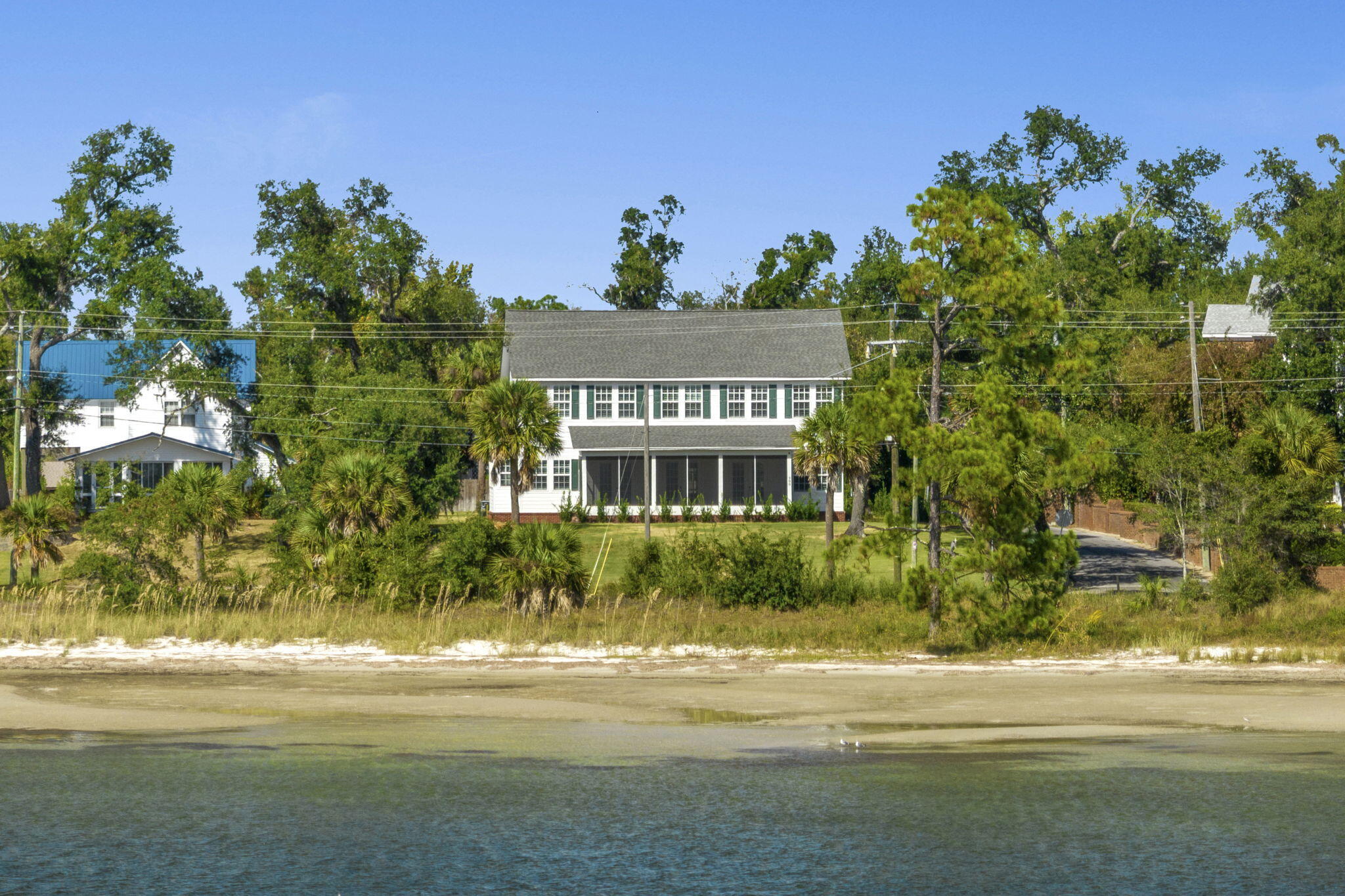 NO RECORDED SUBDIVISION - Residential