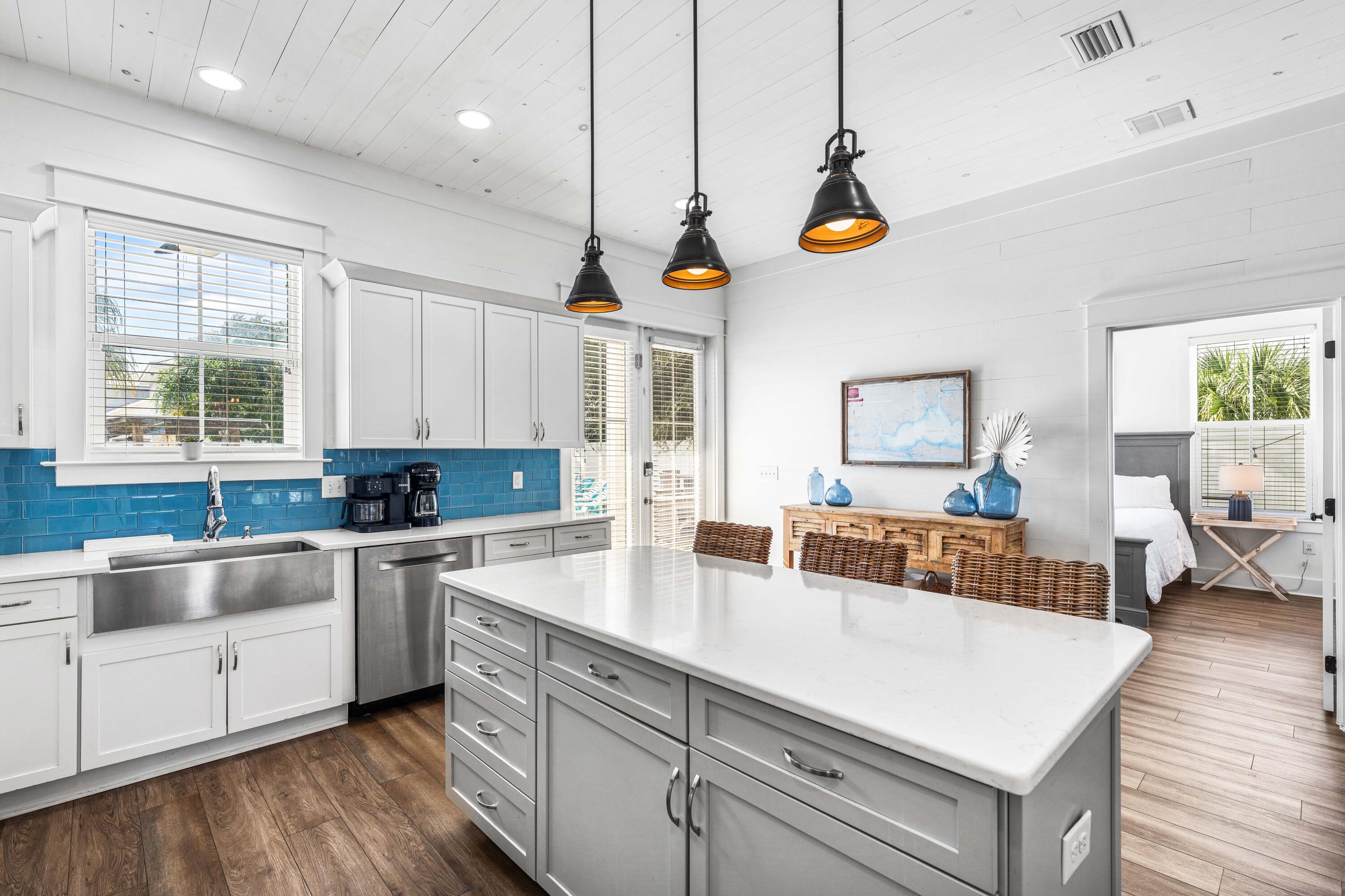 CRYSTAL BEACH - Residential