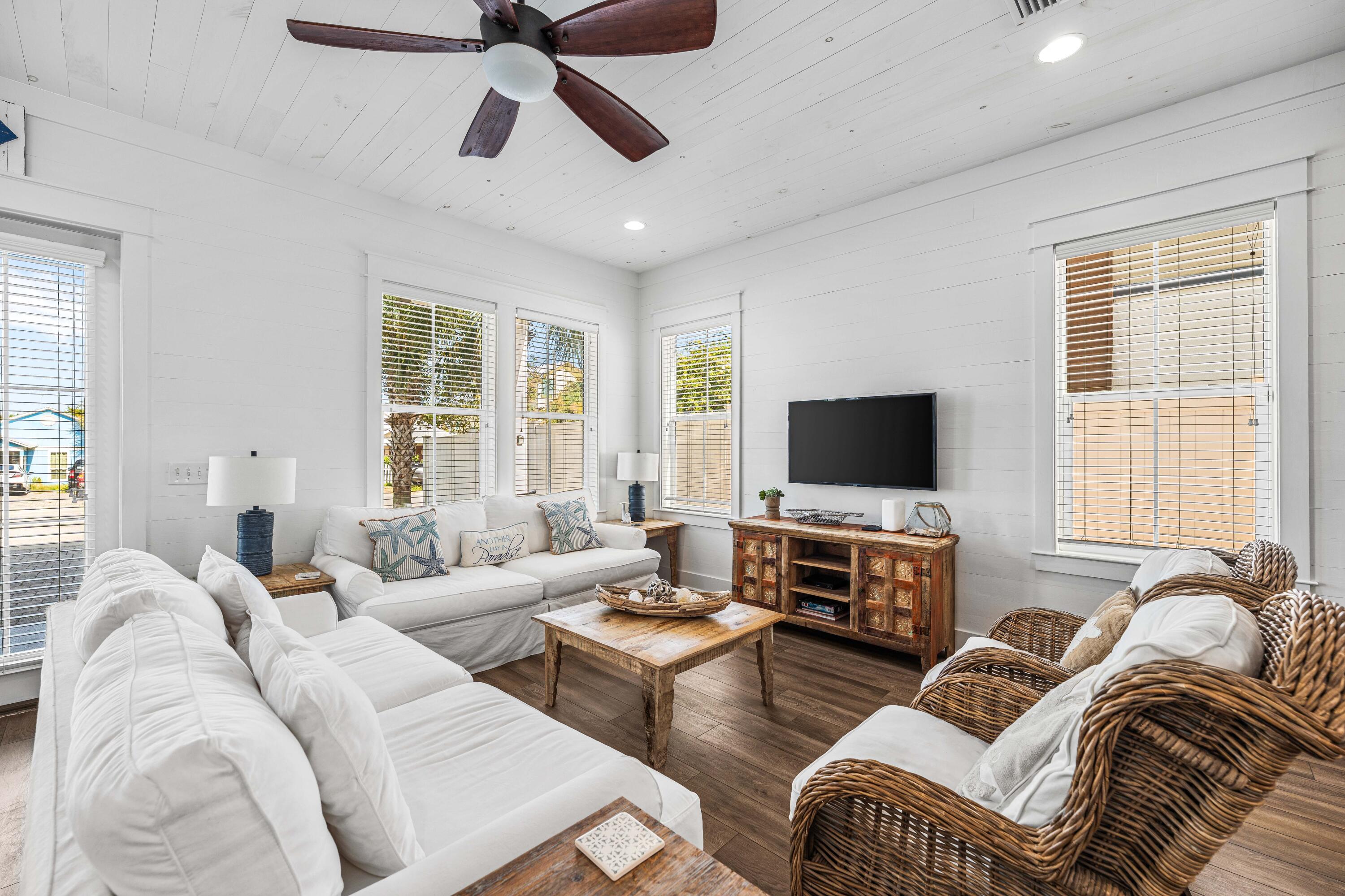 CRYSTAL BEACH - Residential