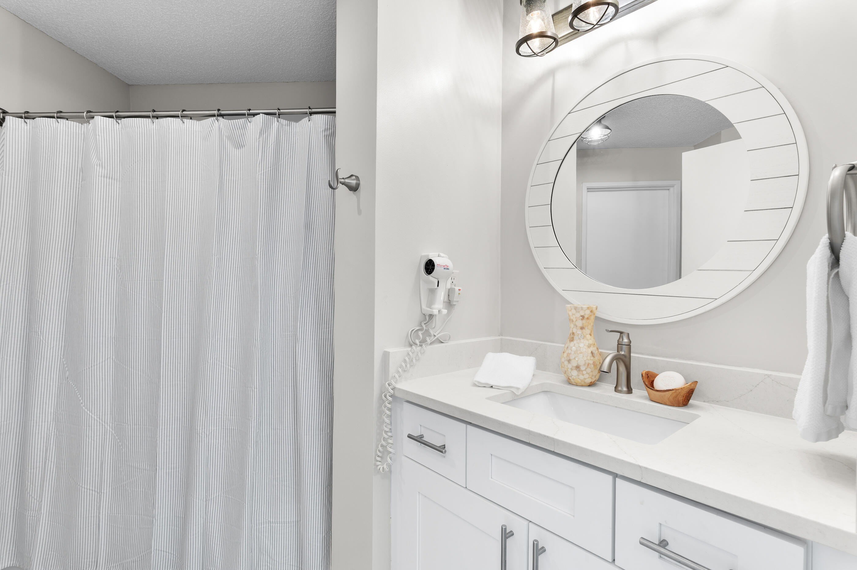 TIDES AT TOPS'L - Residential