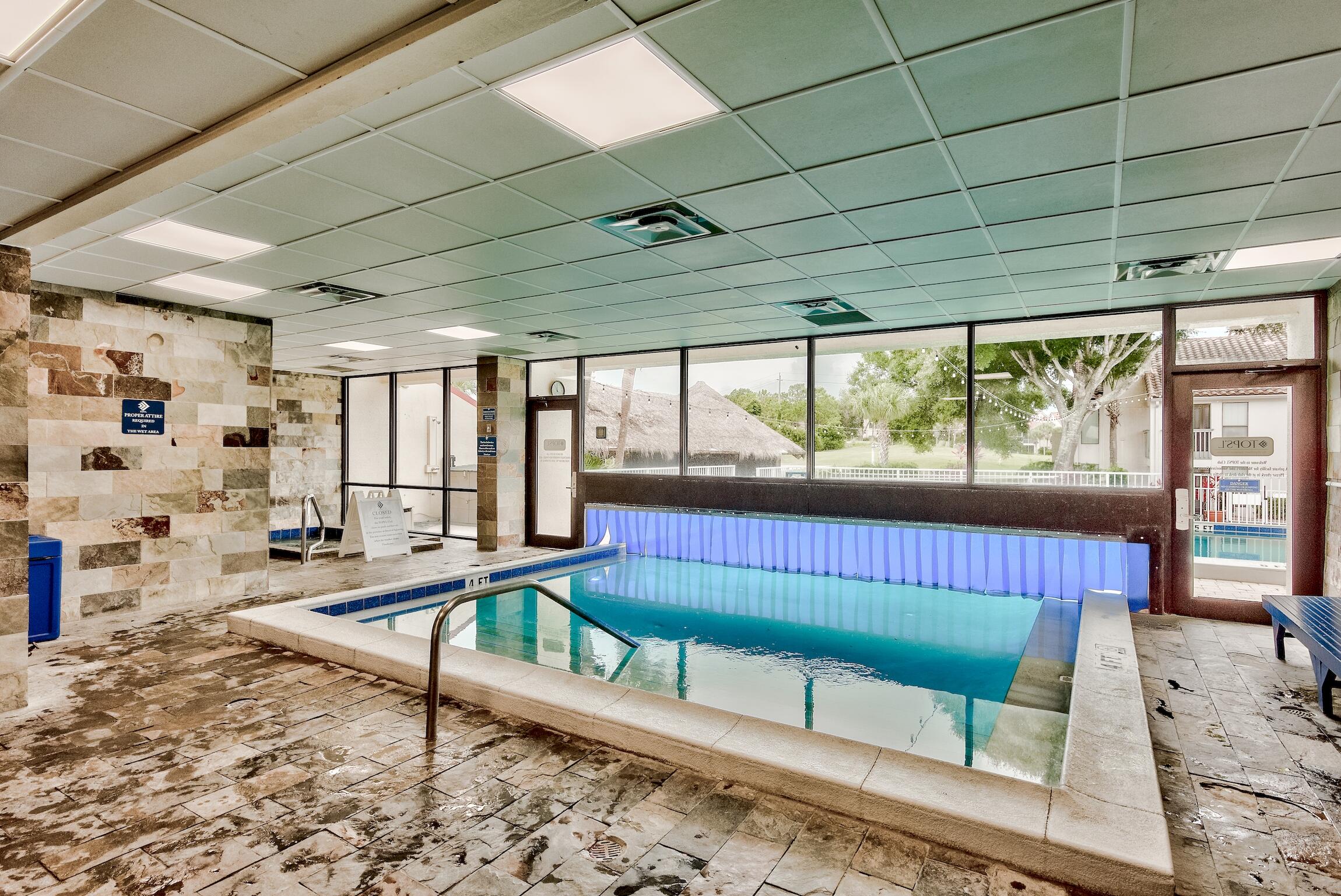 TIDES AT TOPS'L - Residential