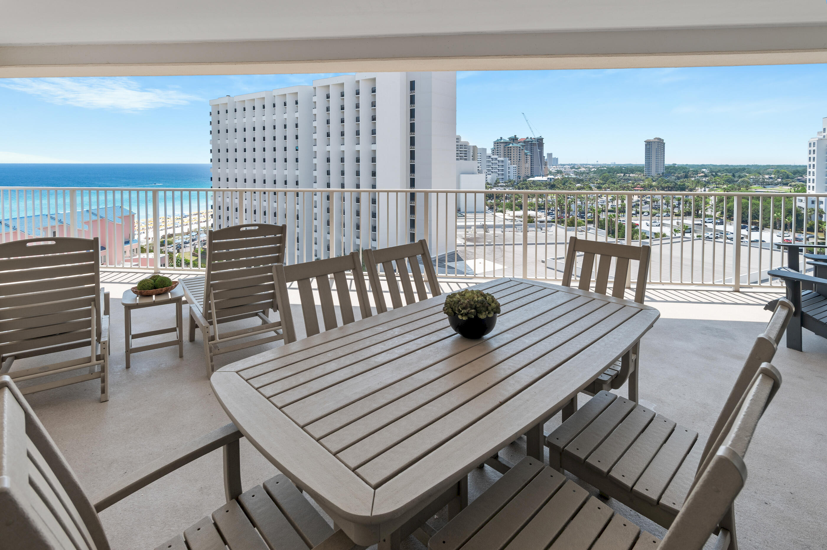 TIDES AT TOPS'L - Residential