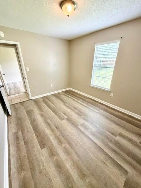 SADDLE CREEK - Residential Lease