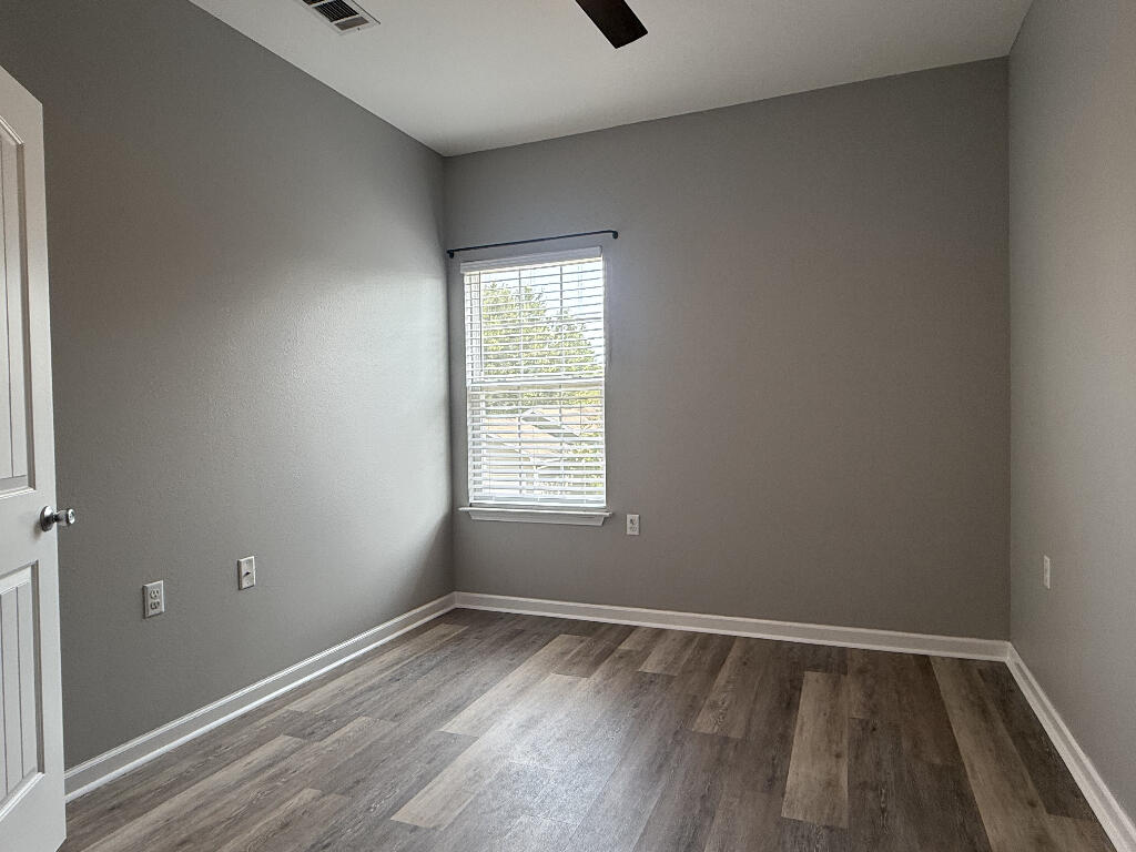 REDWOOD VILLAGE - Residential