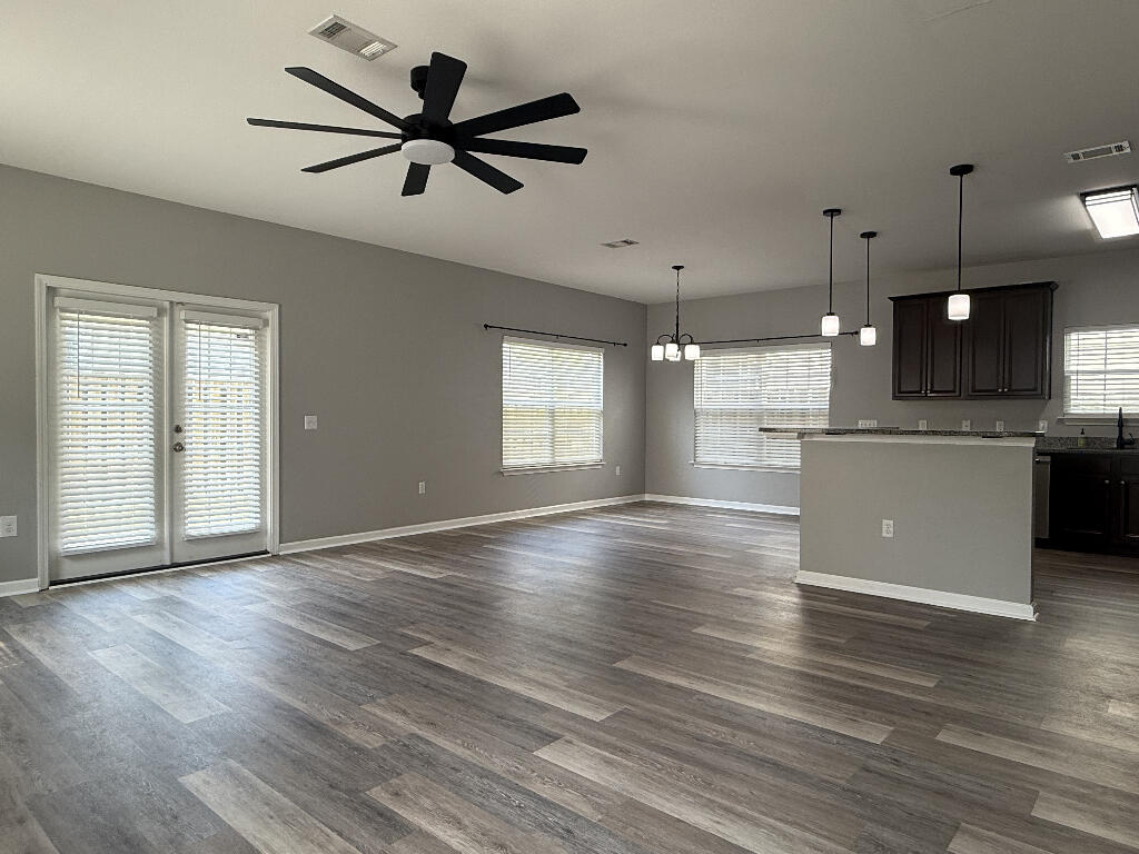 REDWOOD VILLAGE - Residential