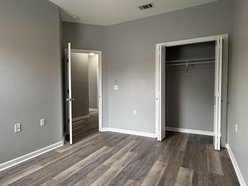 REDWOOD VILLAGE - Residential