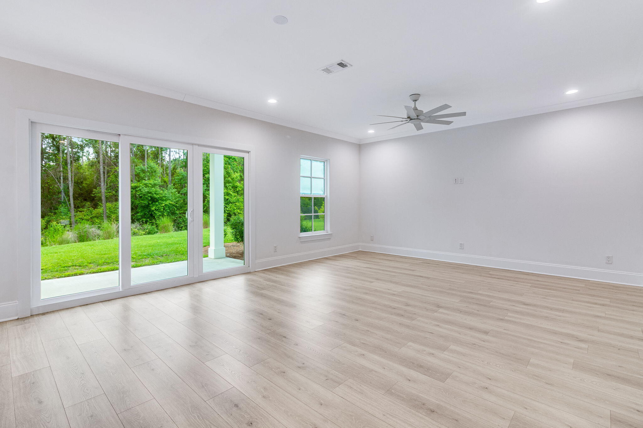 SUGAR ESTATES - Residential Lease
