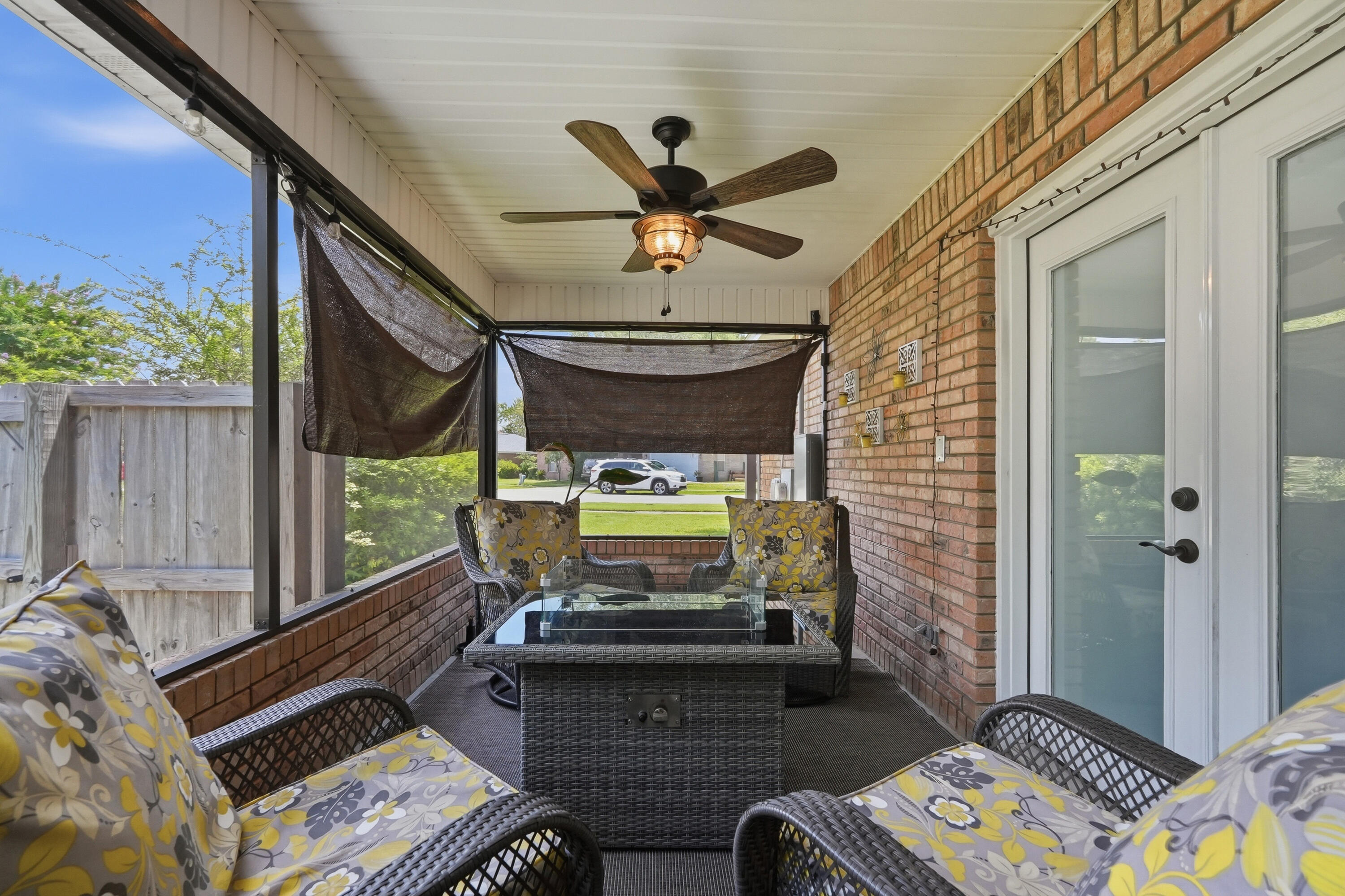 INDIAN WOODS - Residential