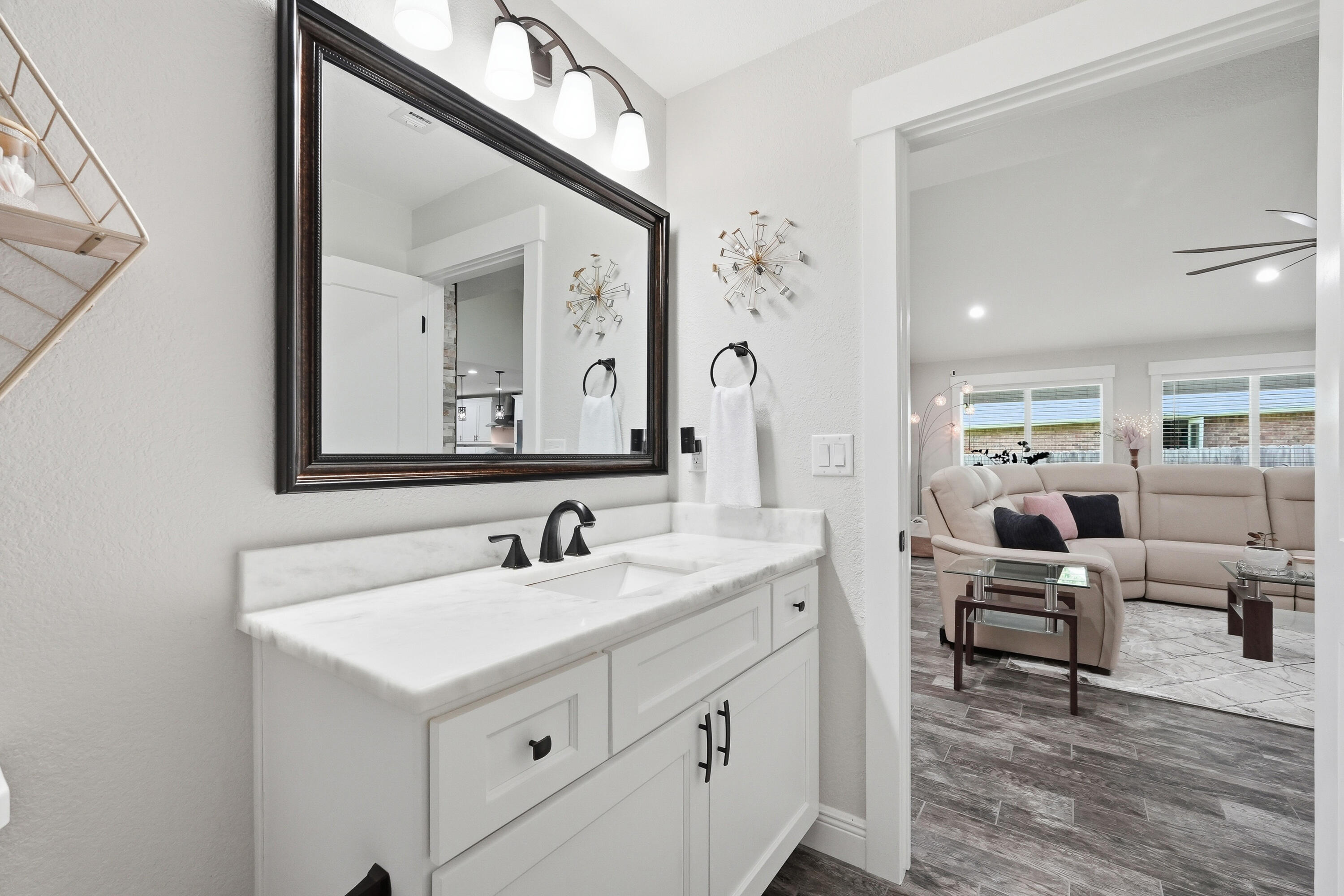 INDIAN WOODS - Residential
