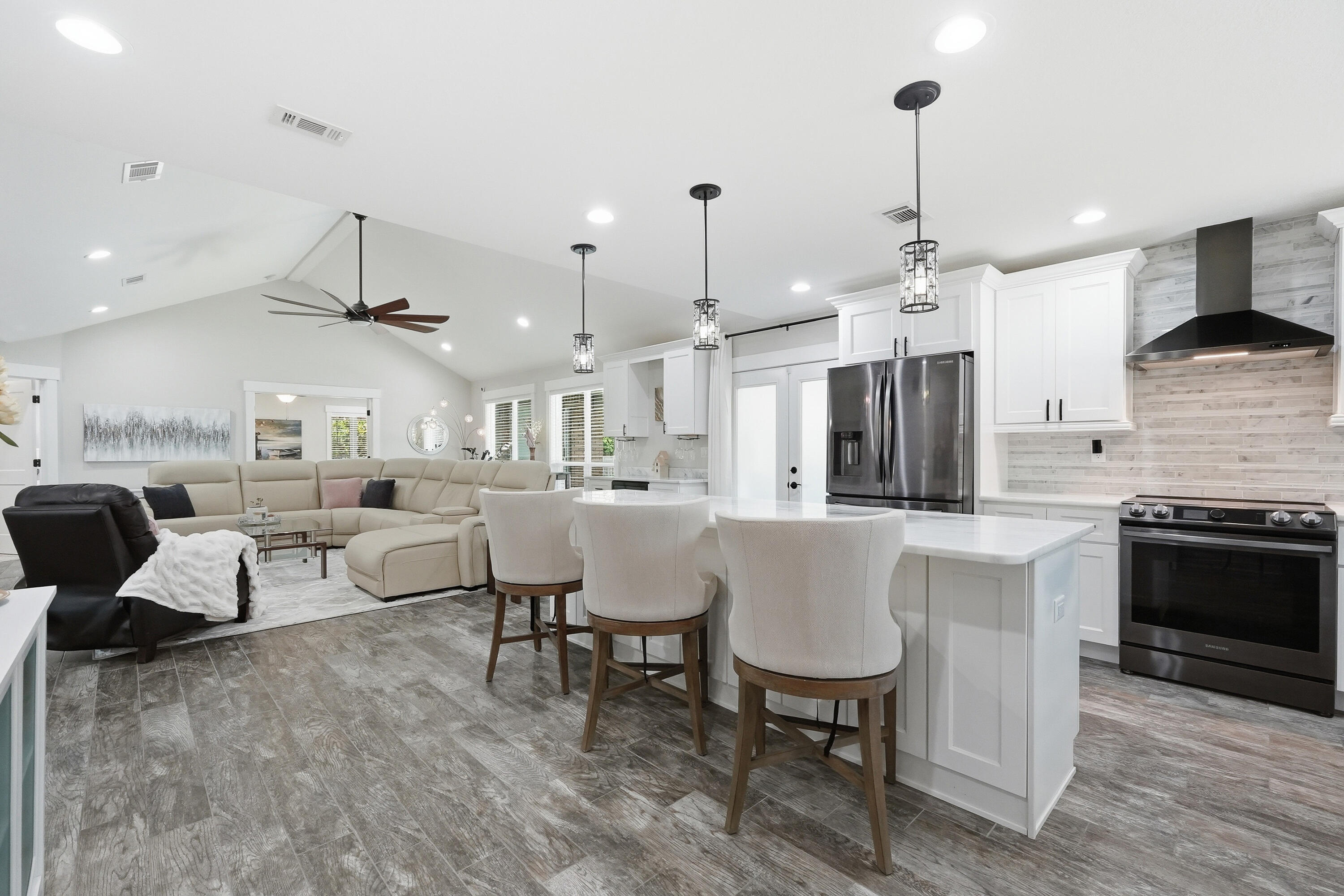 INDIAN WOODS - Residential