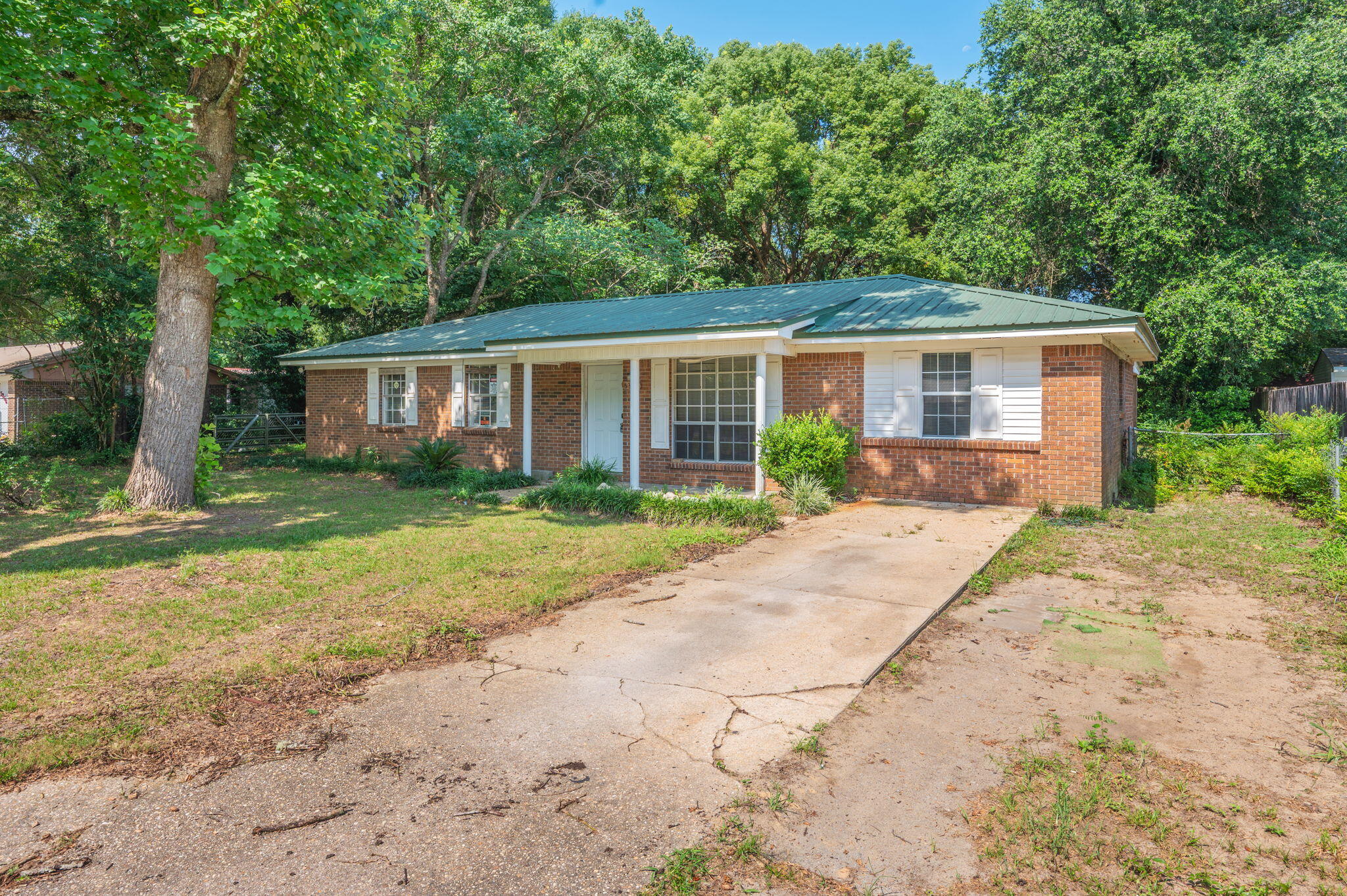 NO RECORDED SUBDIVISION - Residential