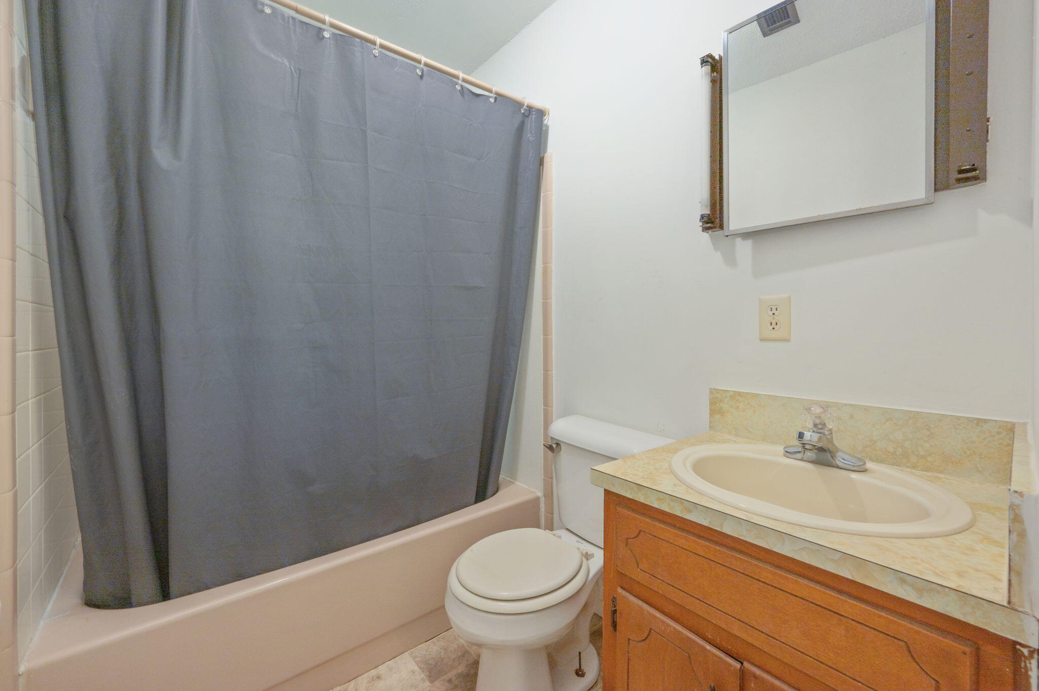 NO RECORDED SUBDIVISION - Residential