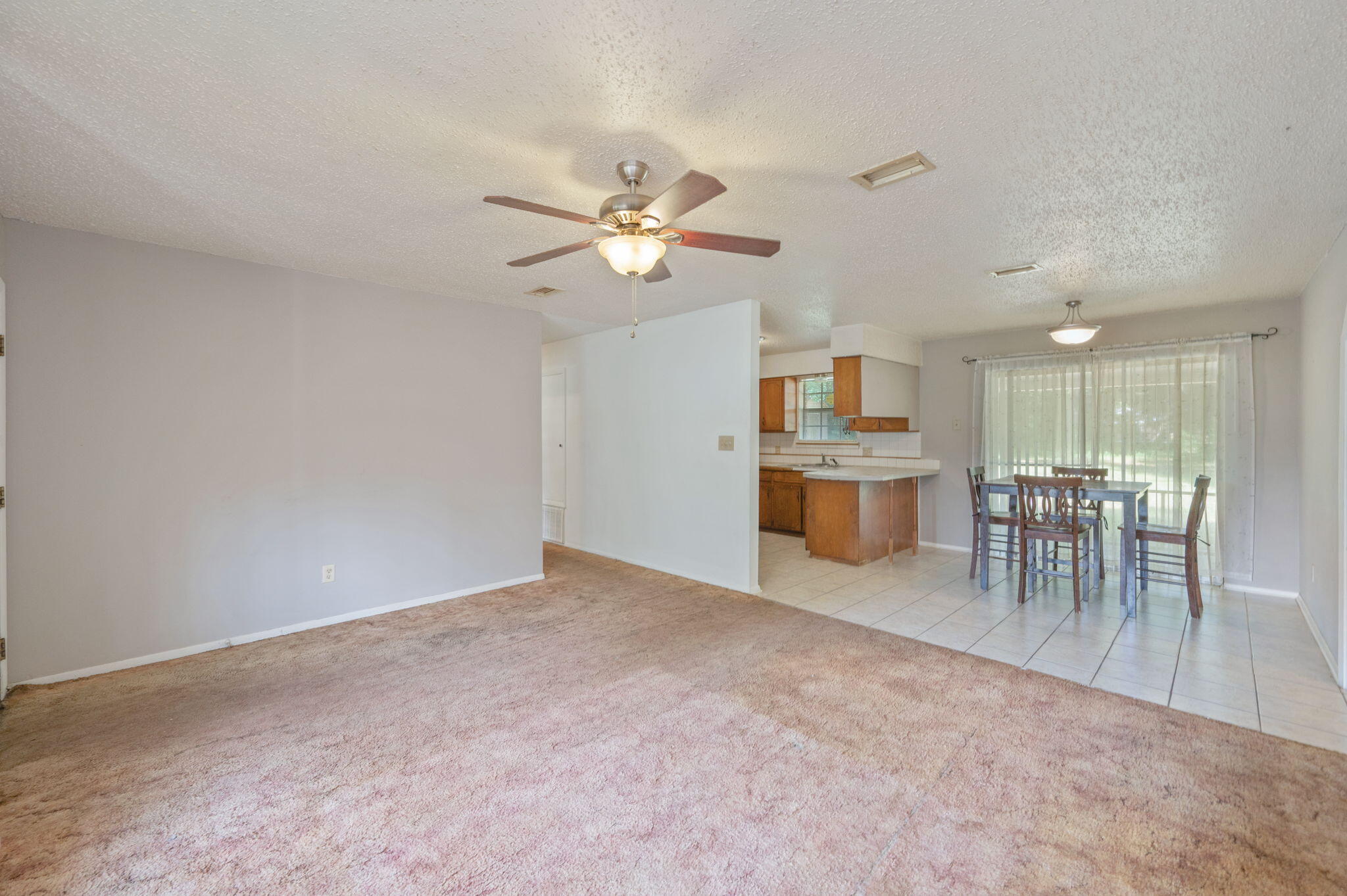 NO RECORDED SUBDIVISION - Residential