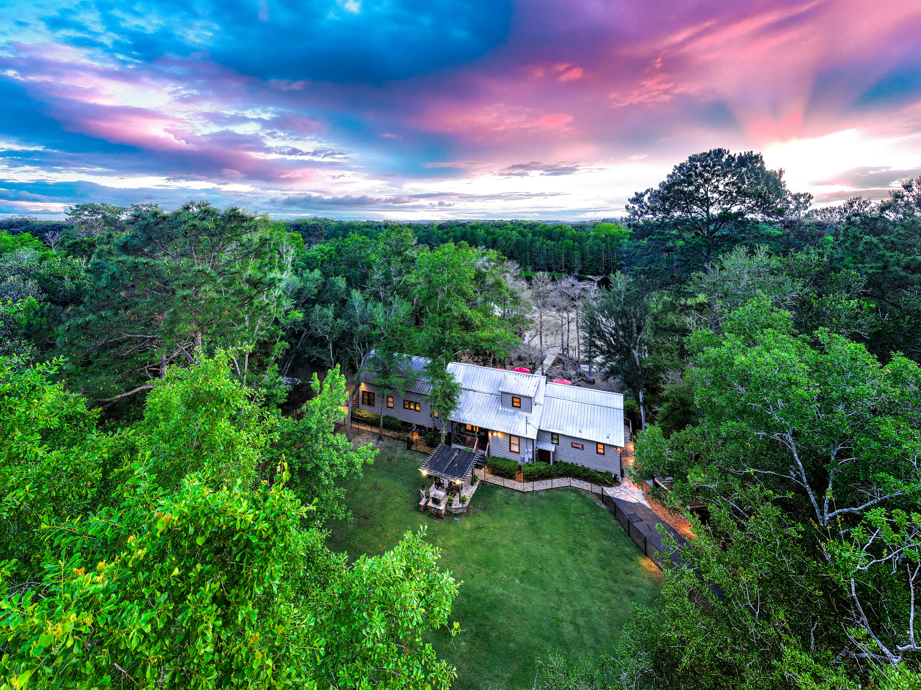 NO RECORDED SUBDIVISION - Residential