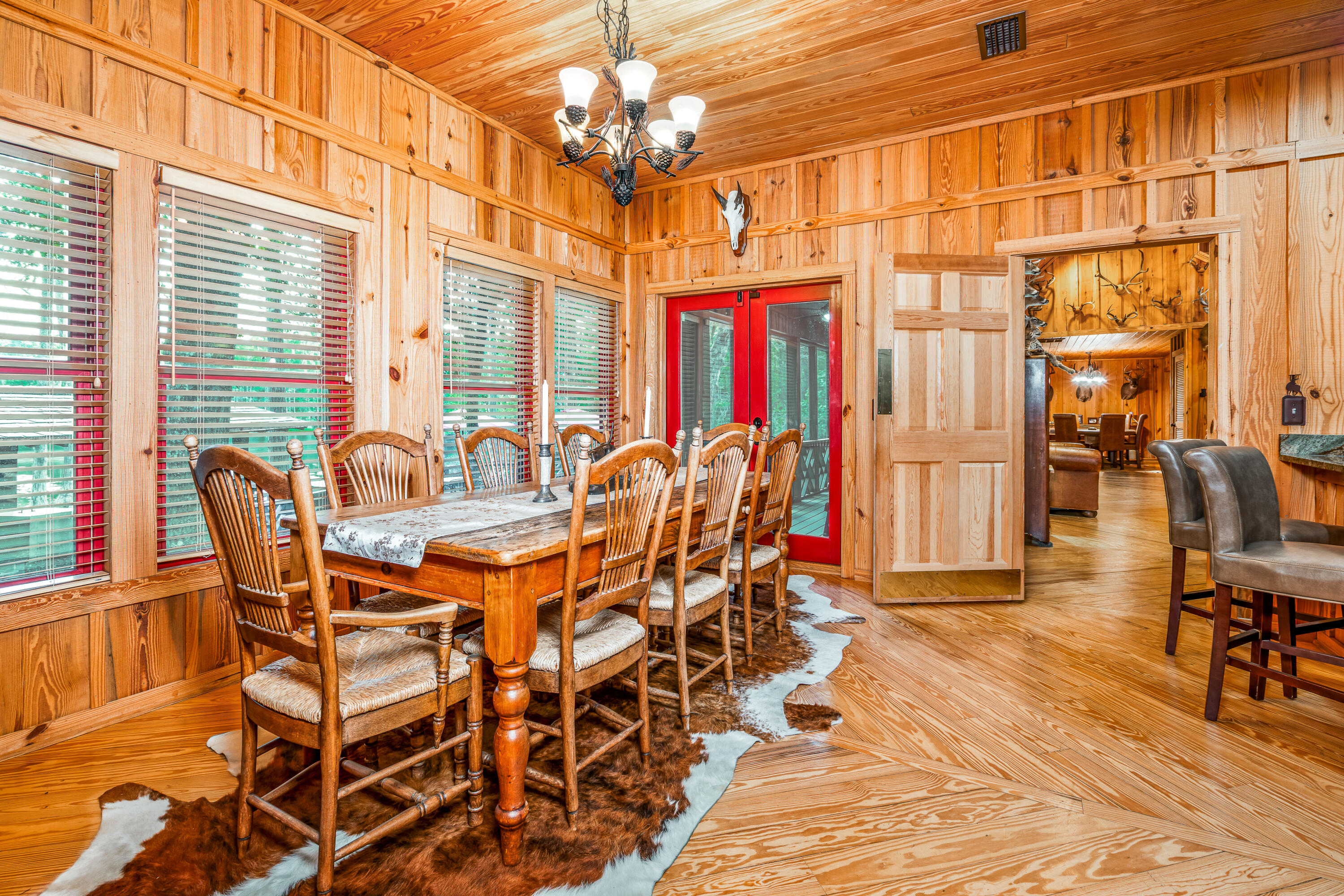 NO RECORDED SUBDIVISION - Residential