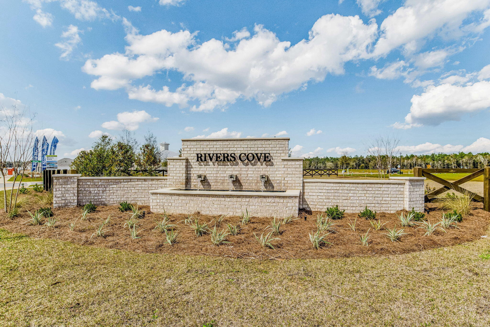 RIVERS COVE - Residential
