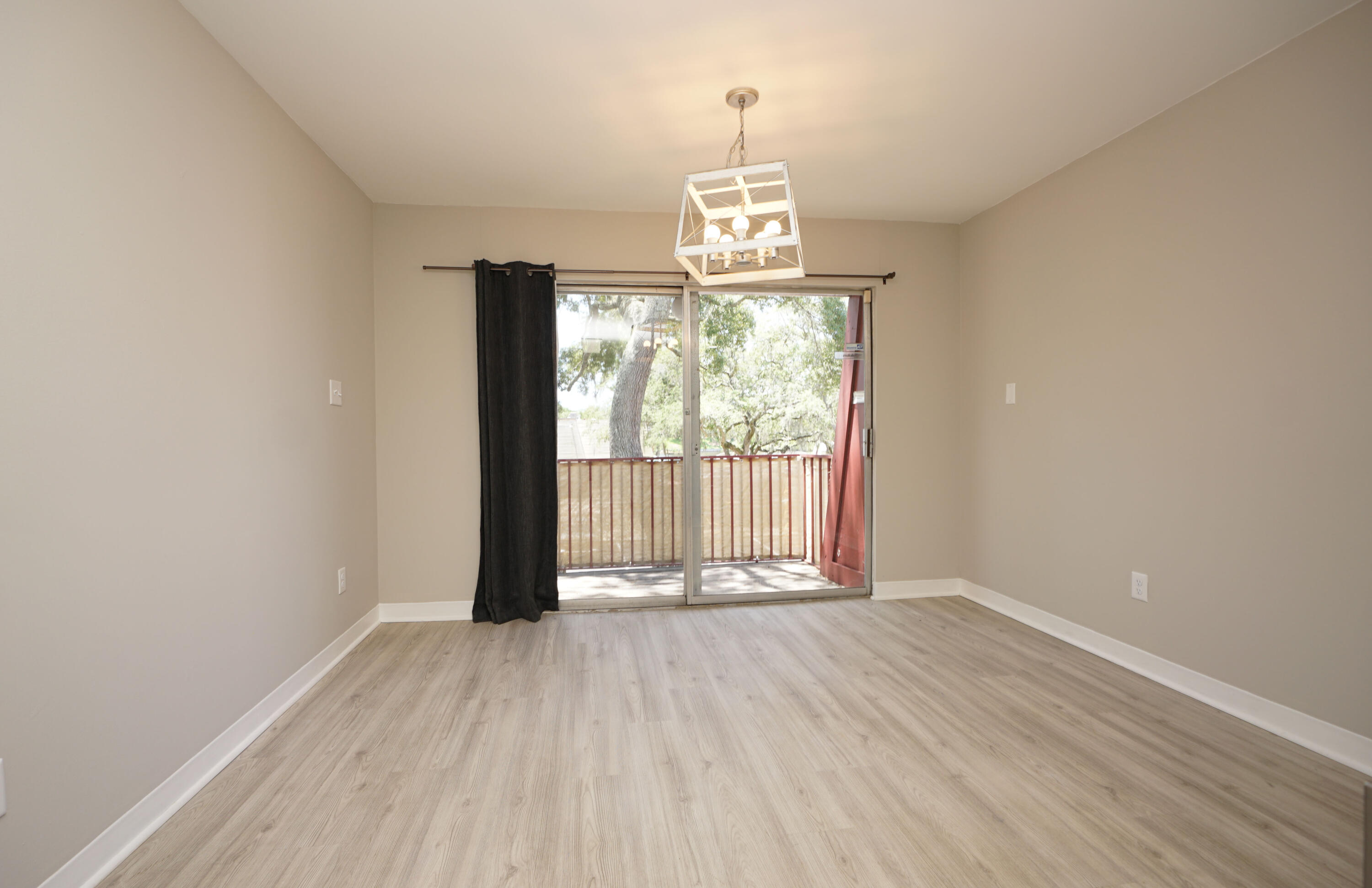 PIER ONE - Residential