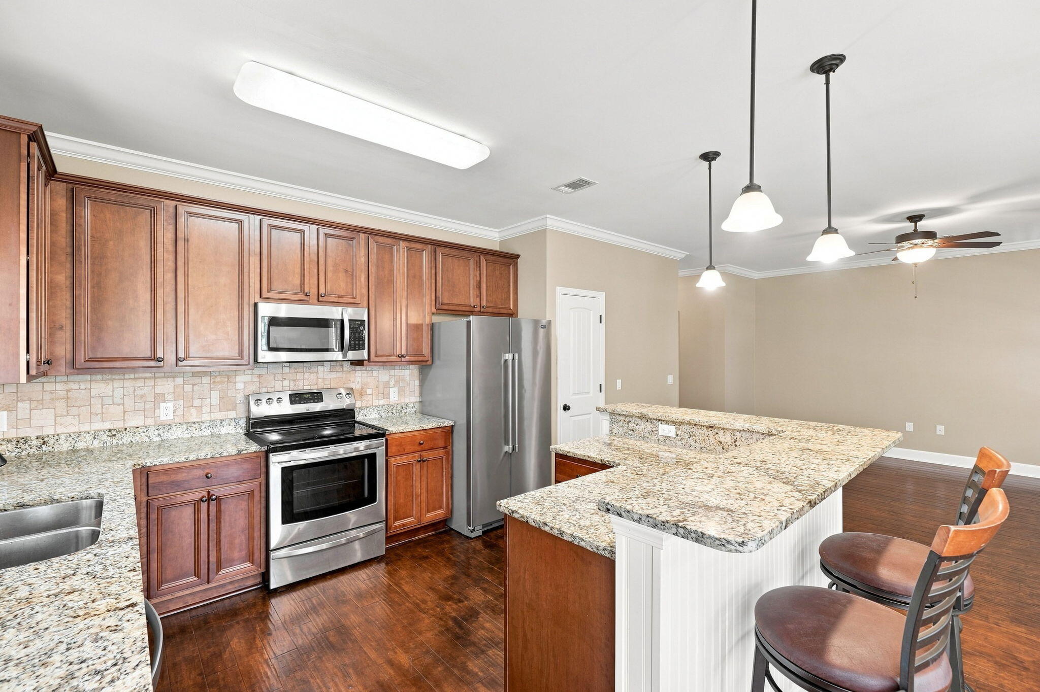TRADITIONS AT WALTON OAKS - Residential