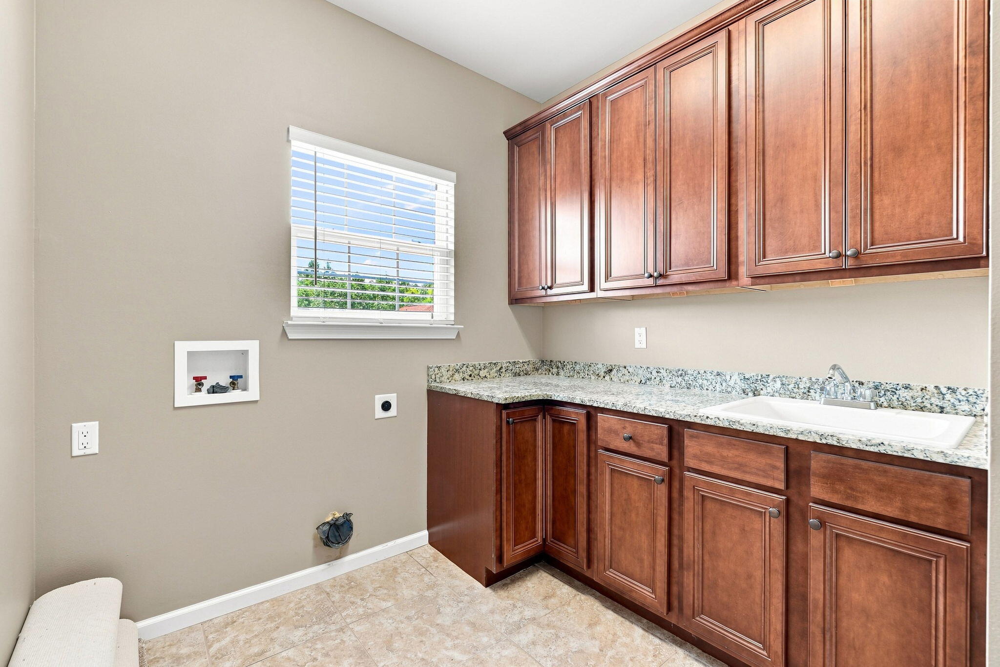 TRADITIONS AT WALTON OAKS - Residential