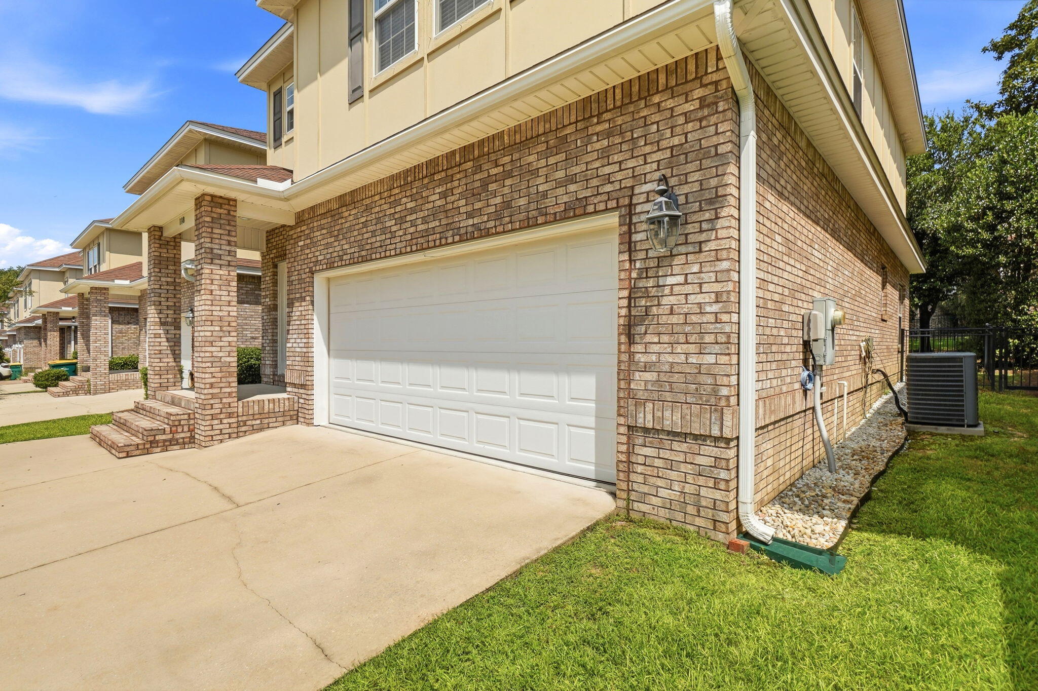 TRADITIONS AT WALTON OAKS - Residential